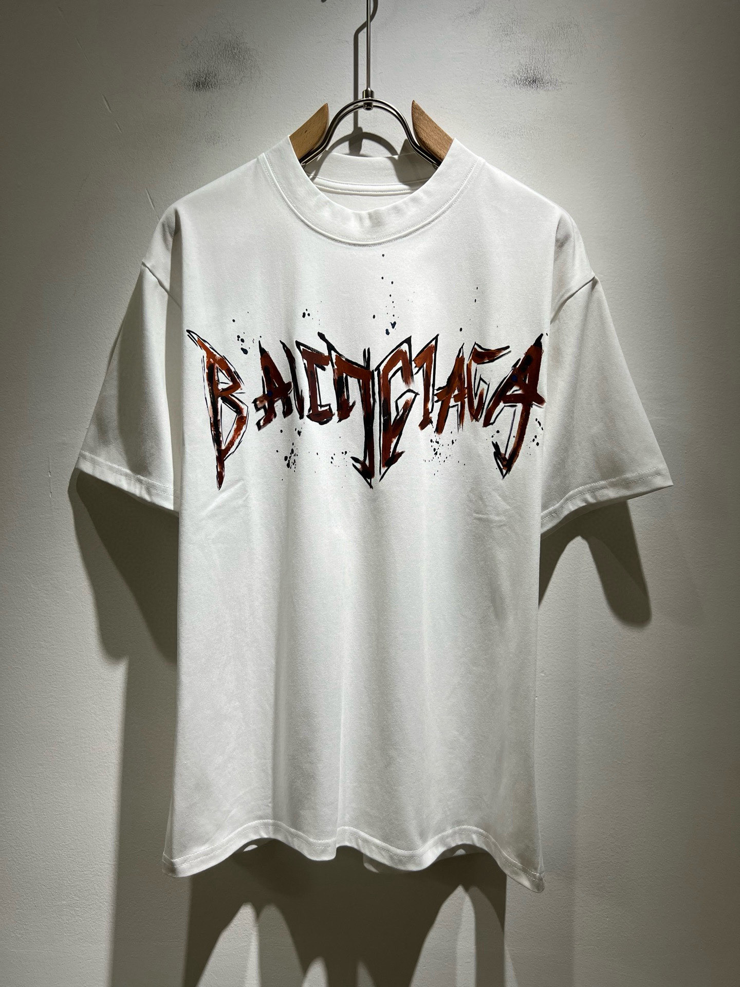 BALENCI*GA巴黎*家 2026春夏新款男女同款👫短袖T恤！走秀图案印花时尚休闲短袖T恤衫！设计l