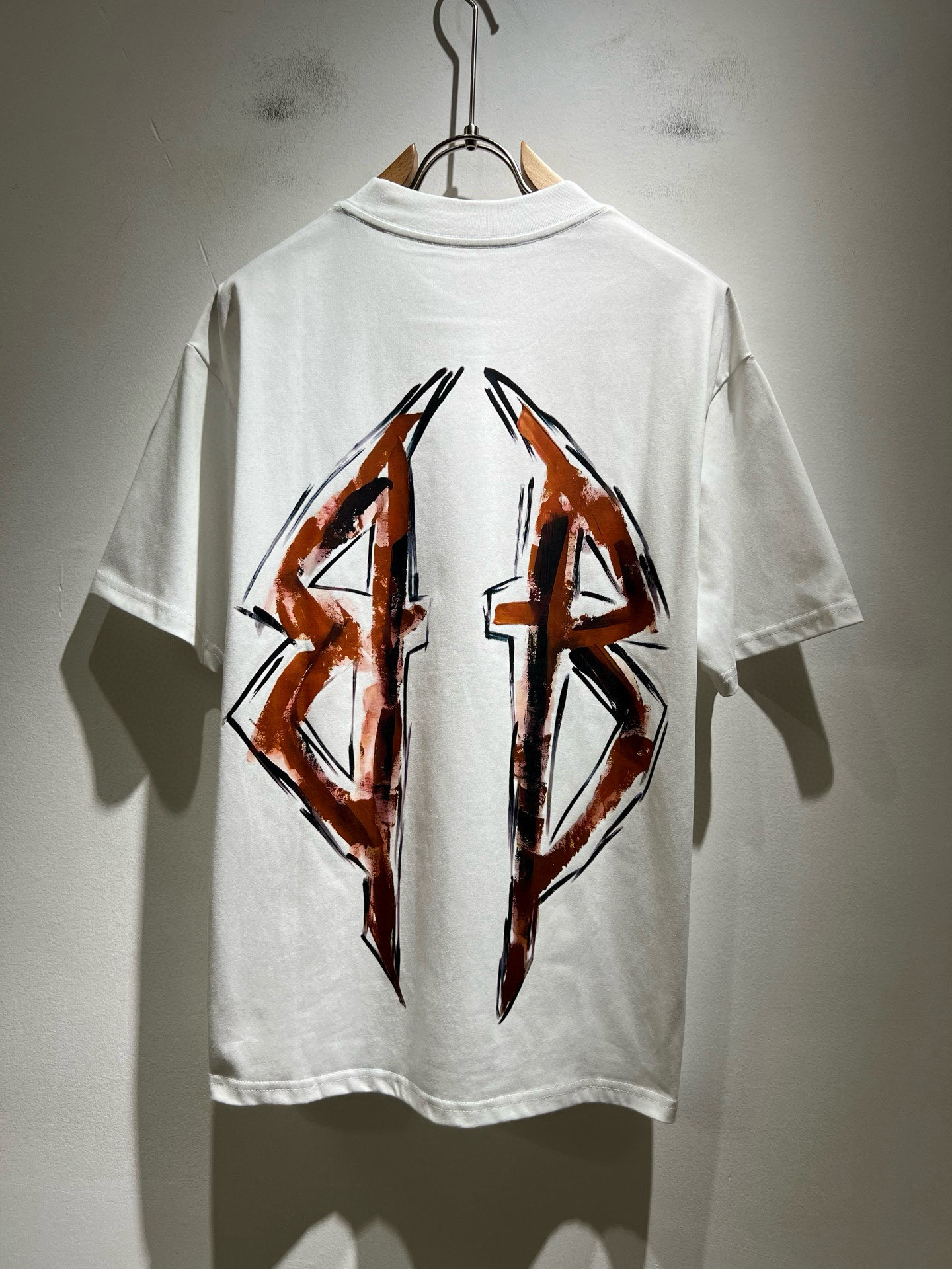 BALENCI*GA巴黎*家 2026春夏新款男女同款👫短袖T恤！走秀图案印花时尚休闲短袖T恤衫！设计l