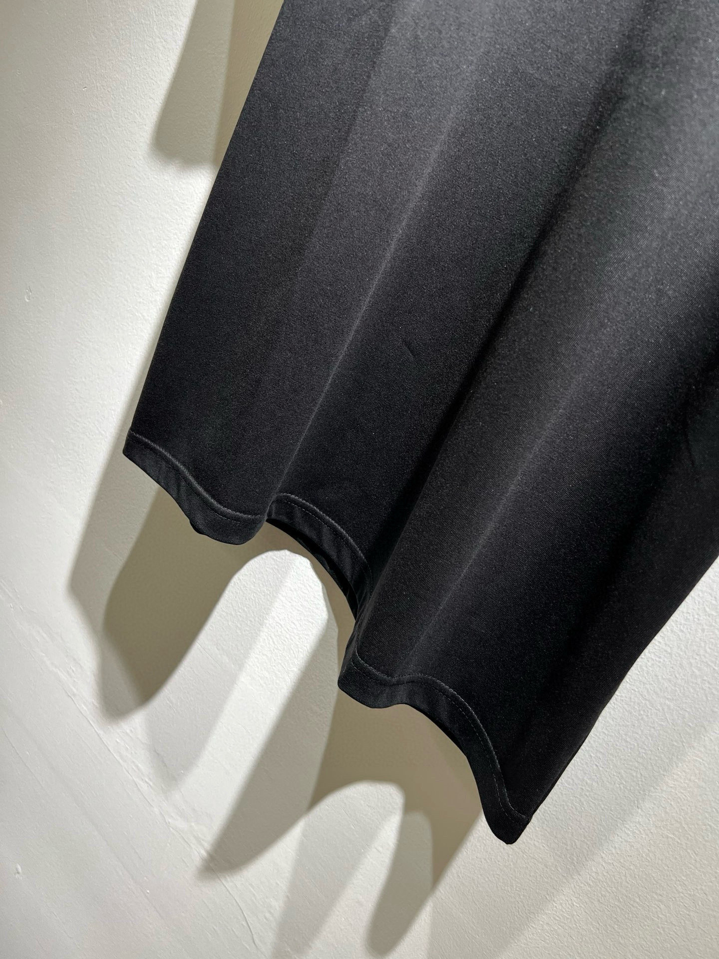 BALENCI*GA巴黎*家 2026春夏新款男女同款👫短袖T恤！走秀图案印花时尚休闲短袖T恤衫！设计l