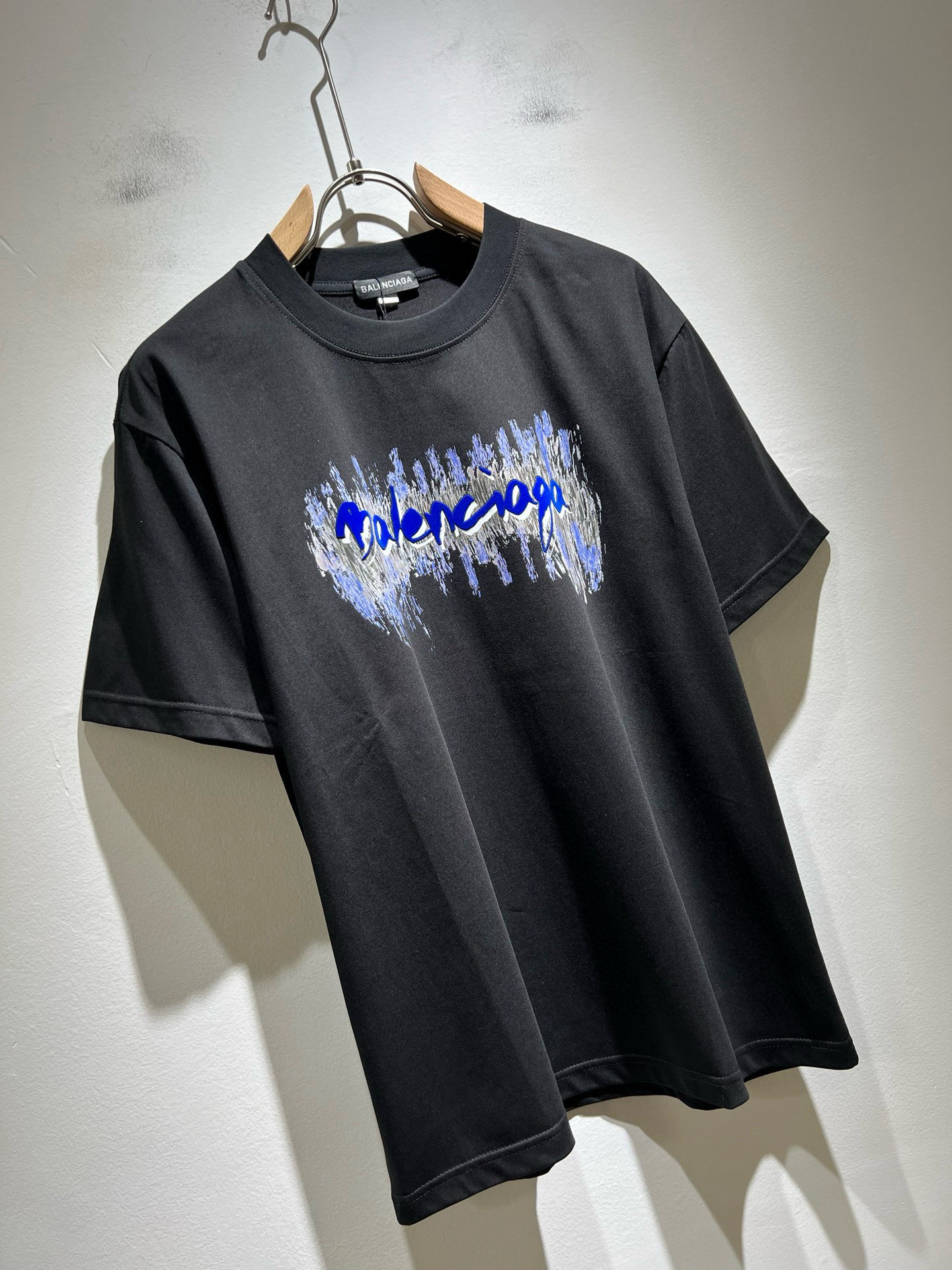 BALENCI*GA巴黎*家 2026春夏新款男女同款👫短袖T恤！走秀图案印花时尚休闲短袖T恤衫！设计l