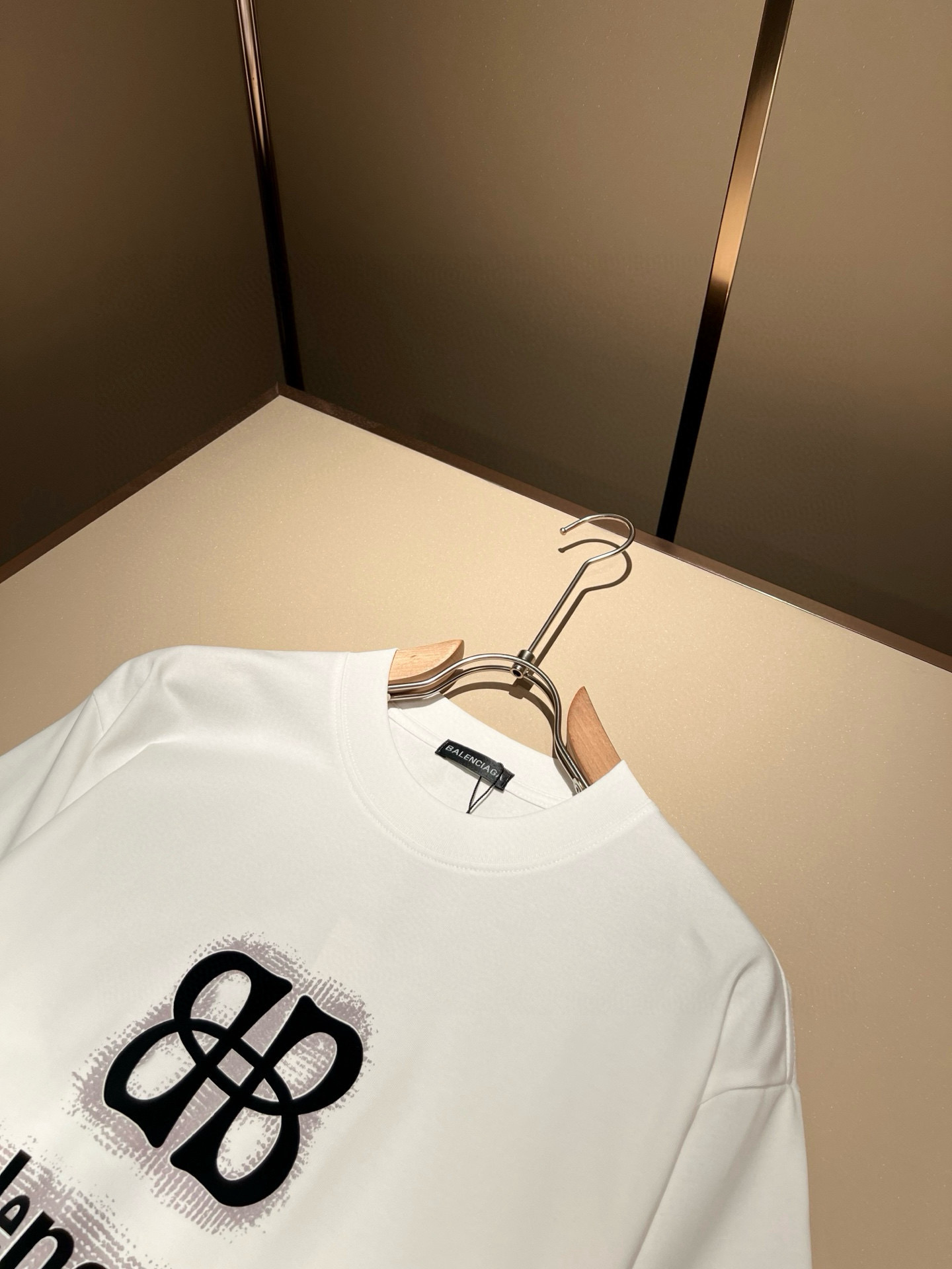 BALENCI*GA巴黎*家 2026春夏新款男女同款👫短袖T恤！走秀图案印花时尚休闲短袖T恤衫！设计l