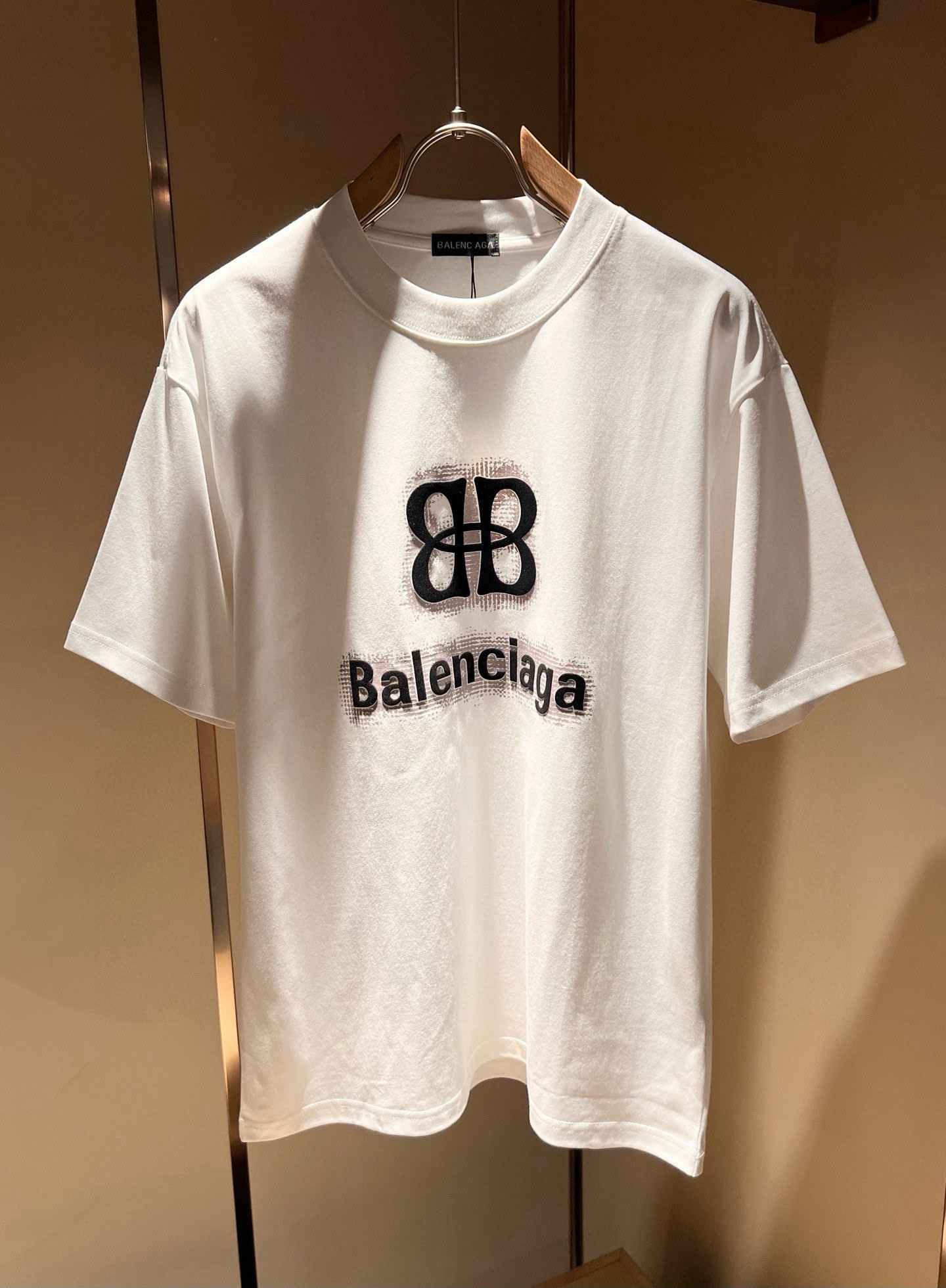 BALENCI*GA巴黎*家 2026春夏新款男女同款👫短袖T恤！走秀图案印花时尚休闲短袖T恤衫！设计l