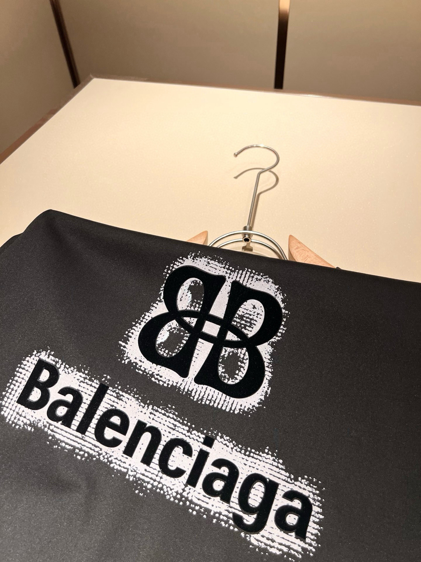 BALENCI*GA巴黎*家 2026春夏新款男女同款👫短袖T恤！走秀图案印花时尚休闲短袖T恤衫！设计l