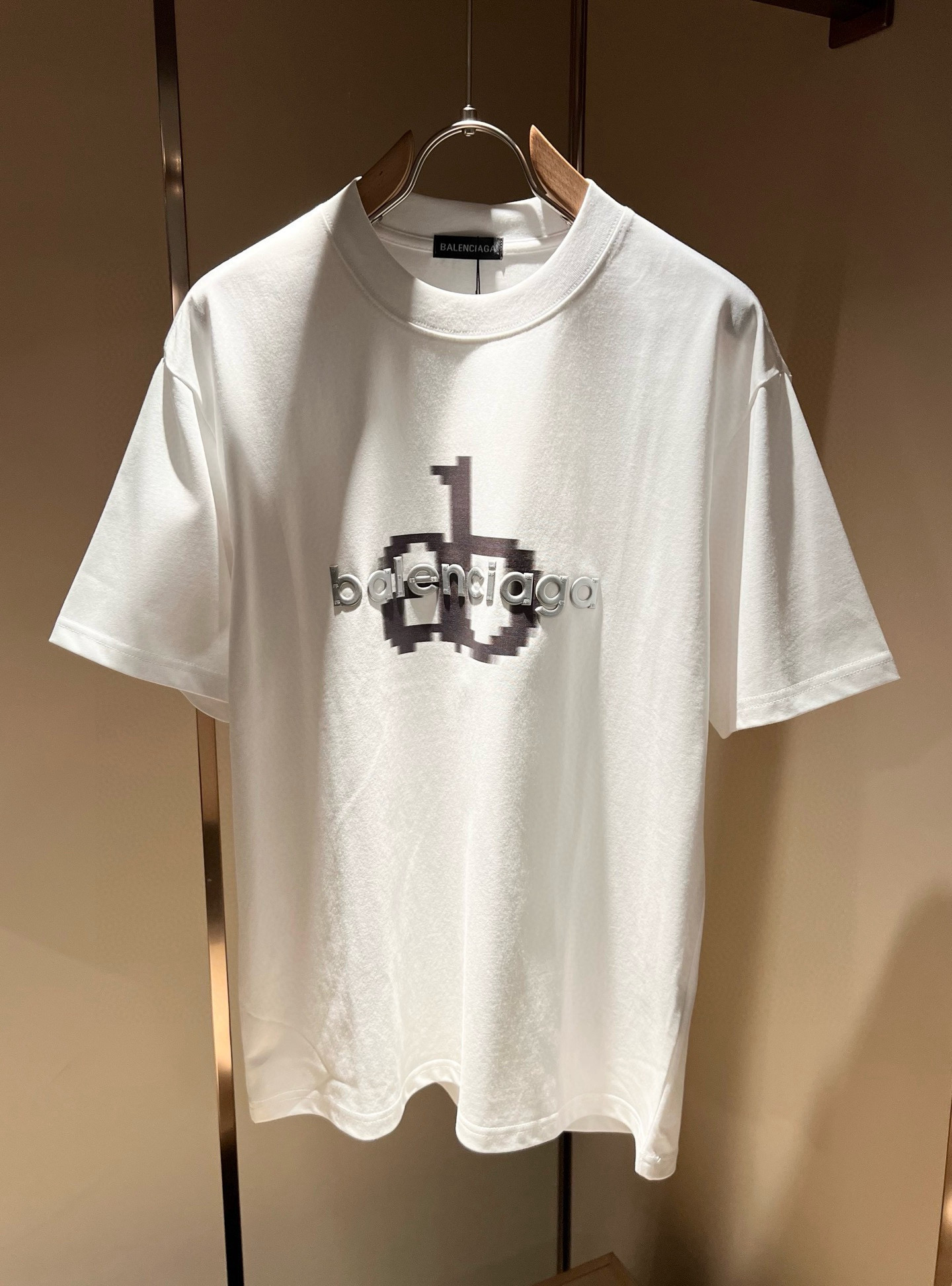 BALENCI*GA巴黎*家 2026春夏新款男女同款👫短袖T恤！走秀图案印花时尚休闲短袖T恤衫！设计l