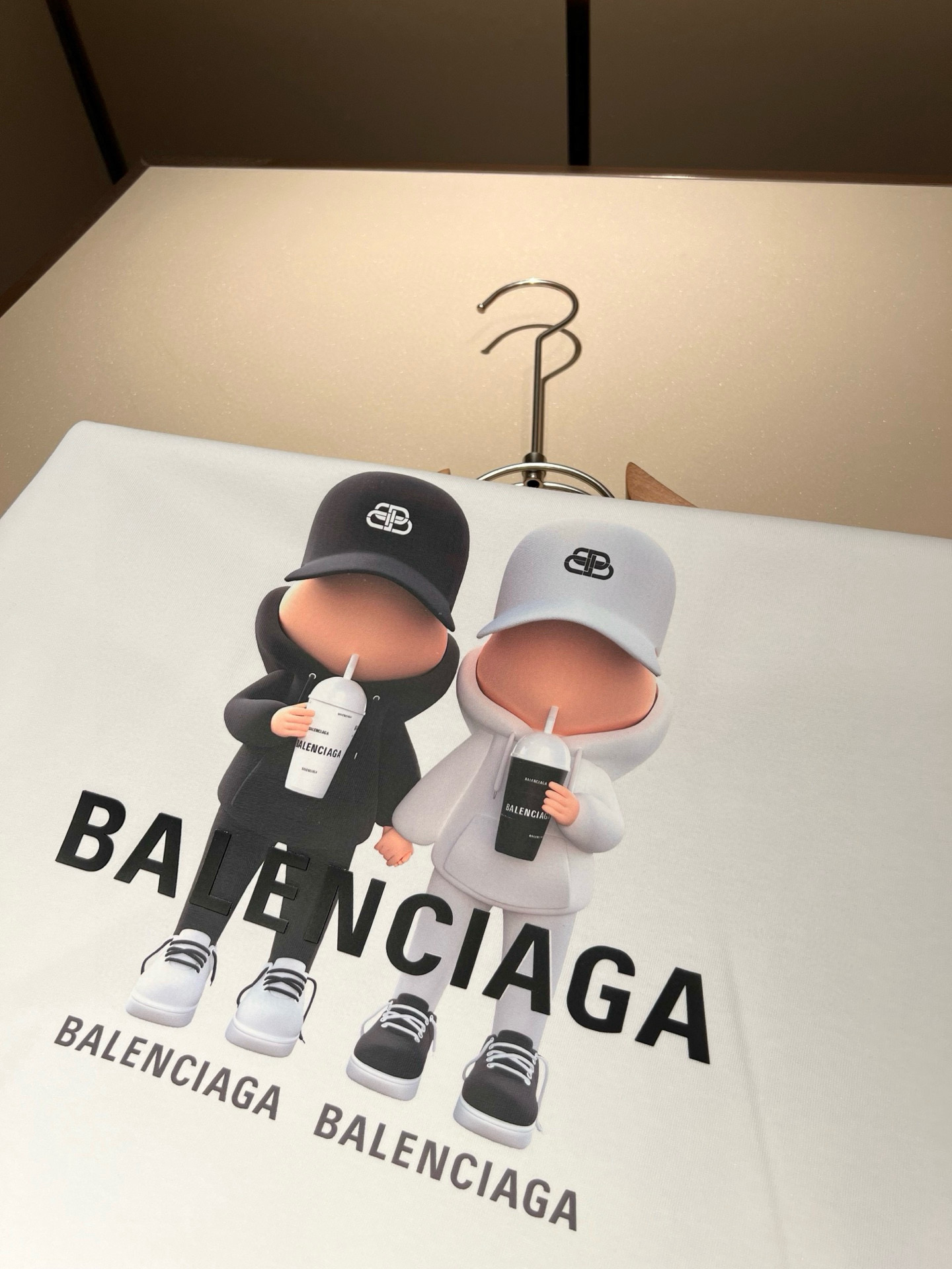 BALENCI*GA巴黎*家 2026春夏新款男女同款👫短袖T恤！走秀图案印花时尚休闲短袖T恤衫！设计l