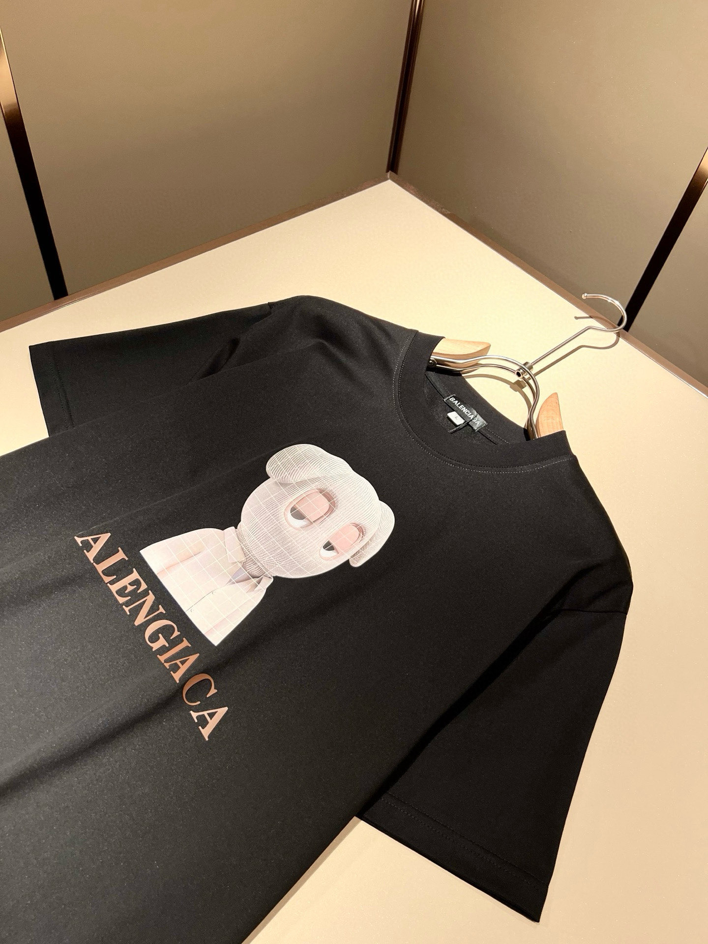 BALENCI*GA巴黎*家 2026春夏新款男女同款👫短袖T恤！走秀图案印花时尚休闲短袖T恤衫！设计l