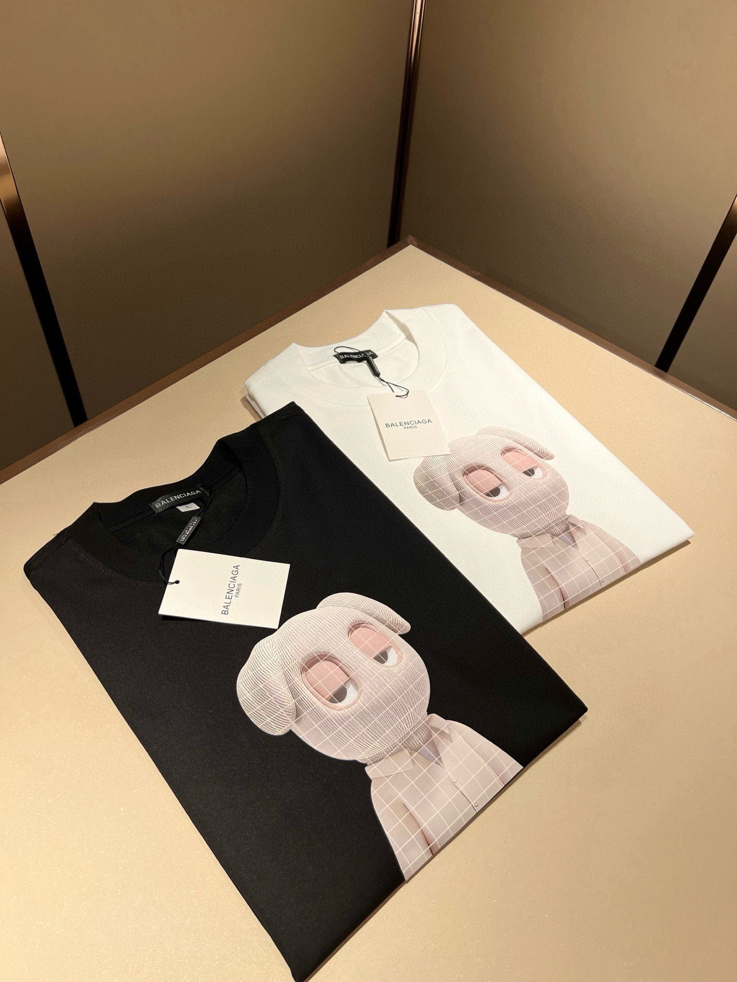 BALENCI*GA巴黎*家 2026春夏新款男女同款👫短袖T恤！走秀图案印花时尚休闲短袖T恤衫！设计l