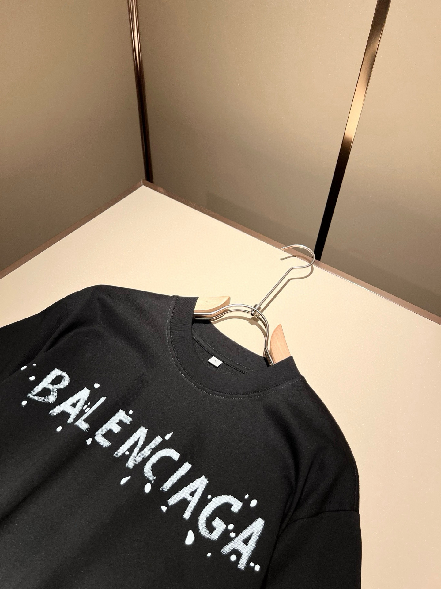 BALENCI*GA巴黎*家 2026春夏新款男女同款👫短袖T恤！走秀图案印花时尚休闲短袖T恤衫！设计l