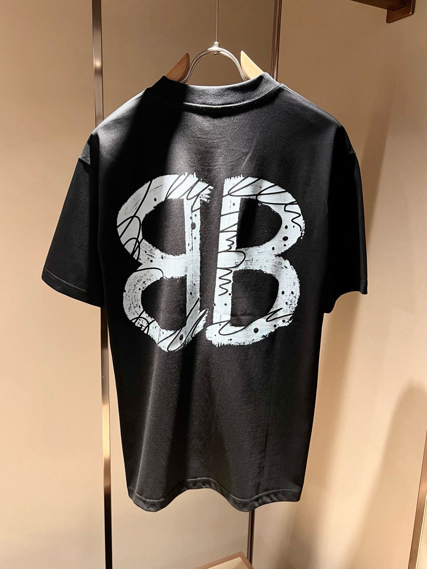 BALENCI*GA巴黎*家 2026春夏新款男女同款👫短袖T恤！走秀图案印花时尚休闲短袖T恤衫！设计l