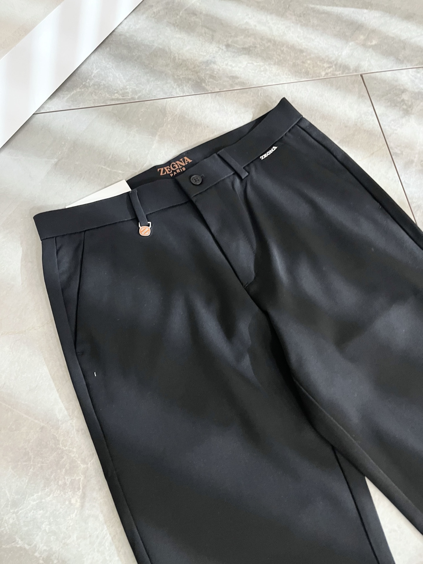 Ermenegildo Zeg*a杰*亚 2026春夏新款男士休闲西裤，压轴的渠道货出现了！！柜台同步销