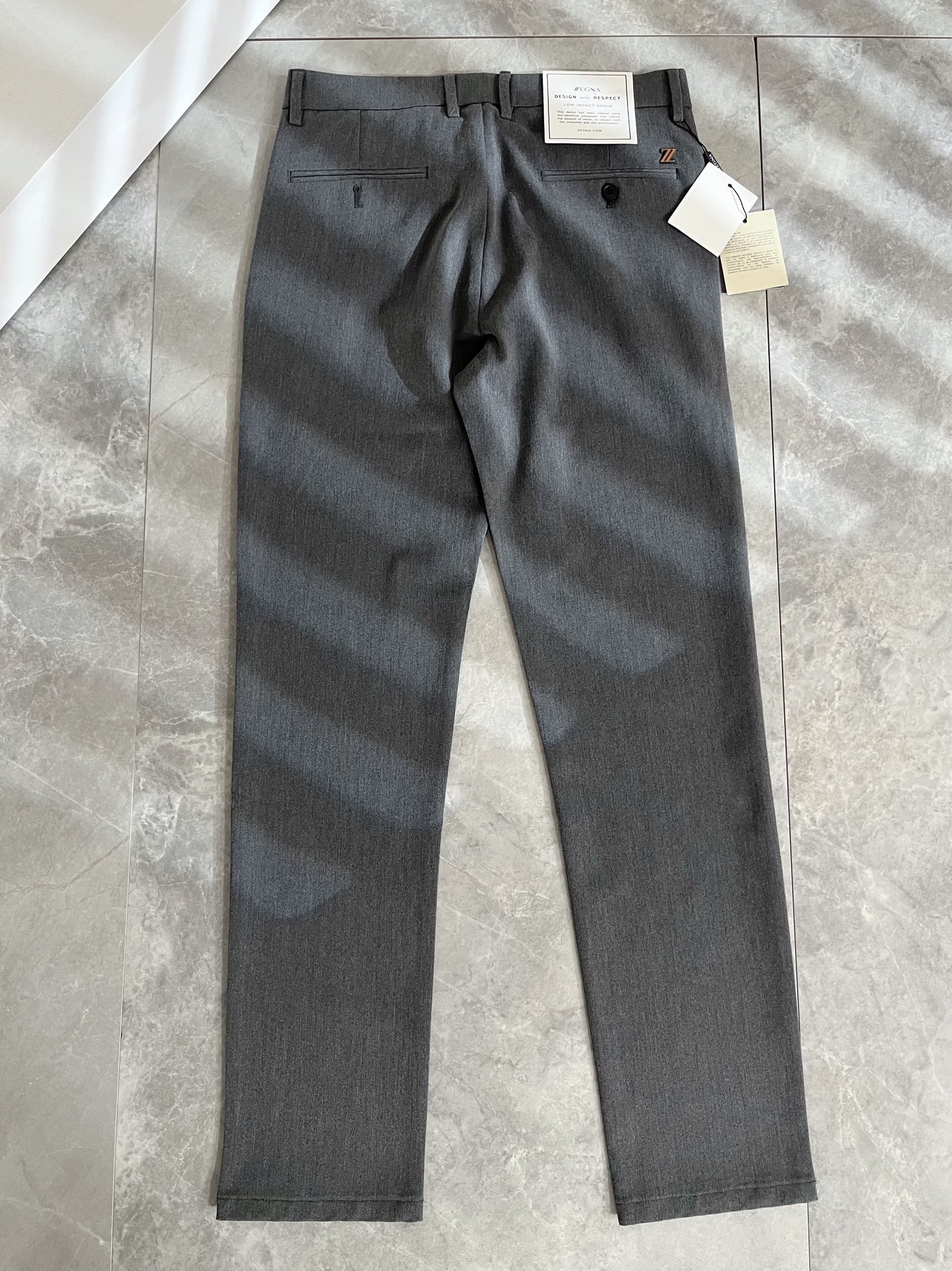 Ermenegildo Zeg*a杰*亚 2026春夏新款男士休闲西裤，压轴的渠道货出现了！！柜台同步销