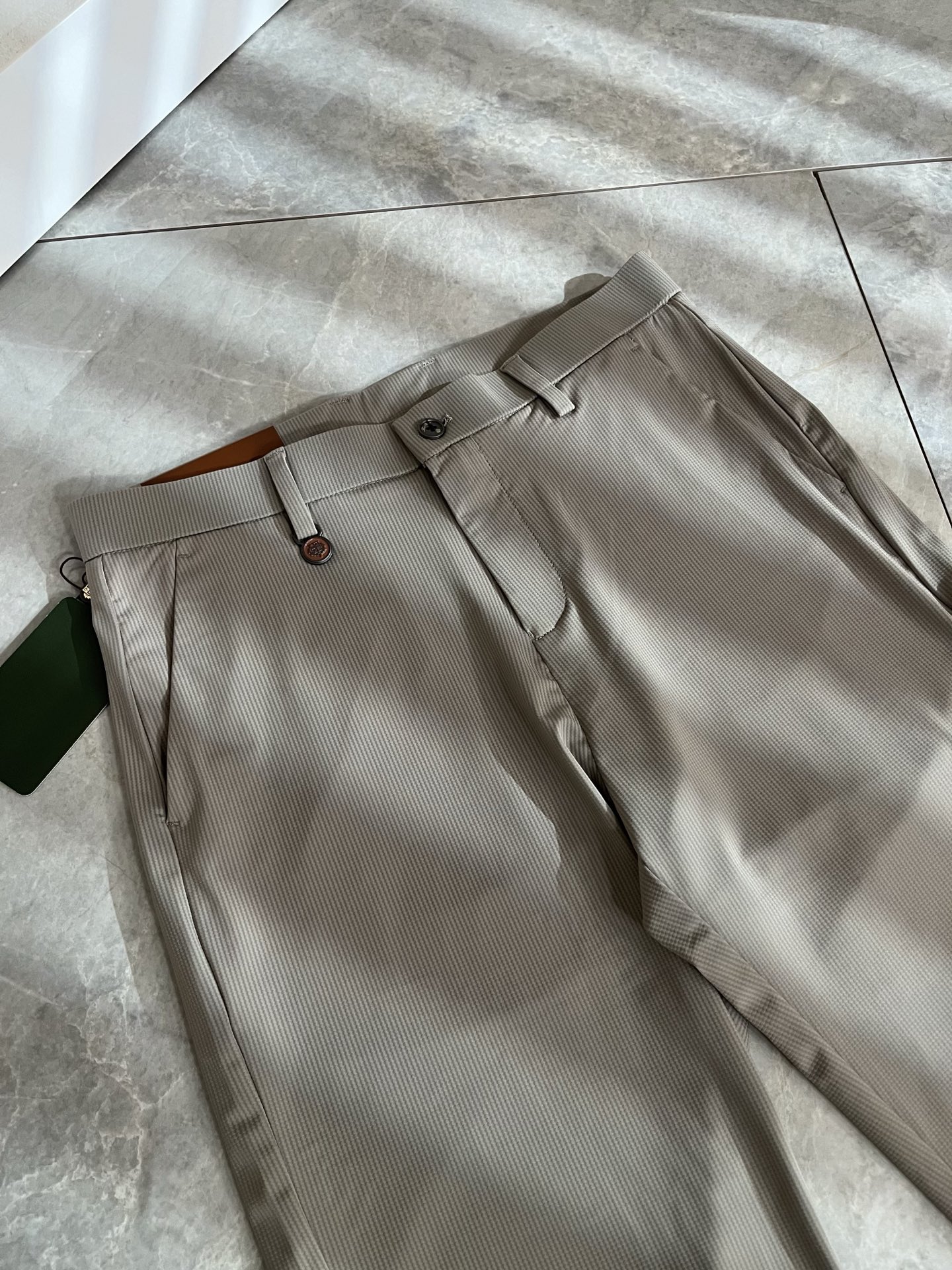 Loro Piana诺悠翩雅 2026春夏新品男士时装款高端休闲裤，香港洋行渠道货，日本原厂出品，纯血统