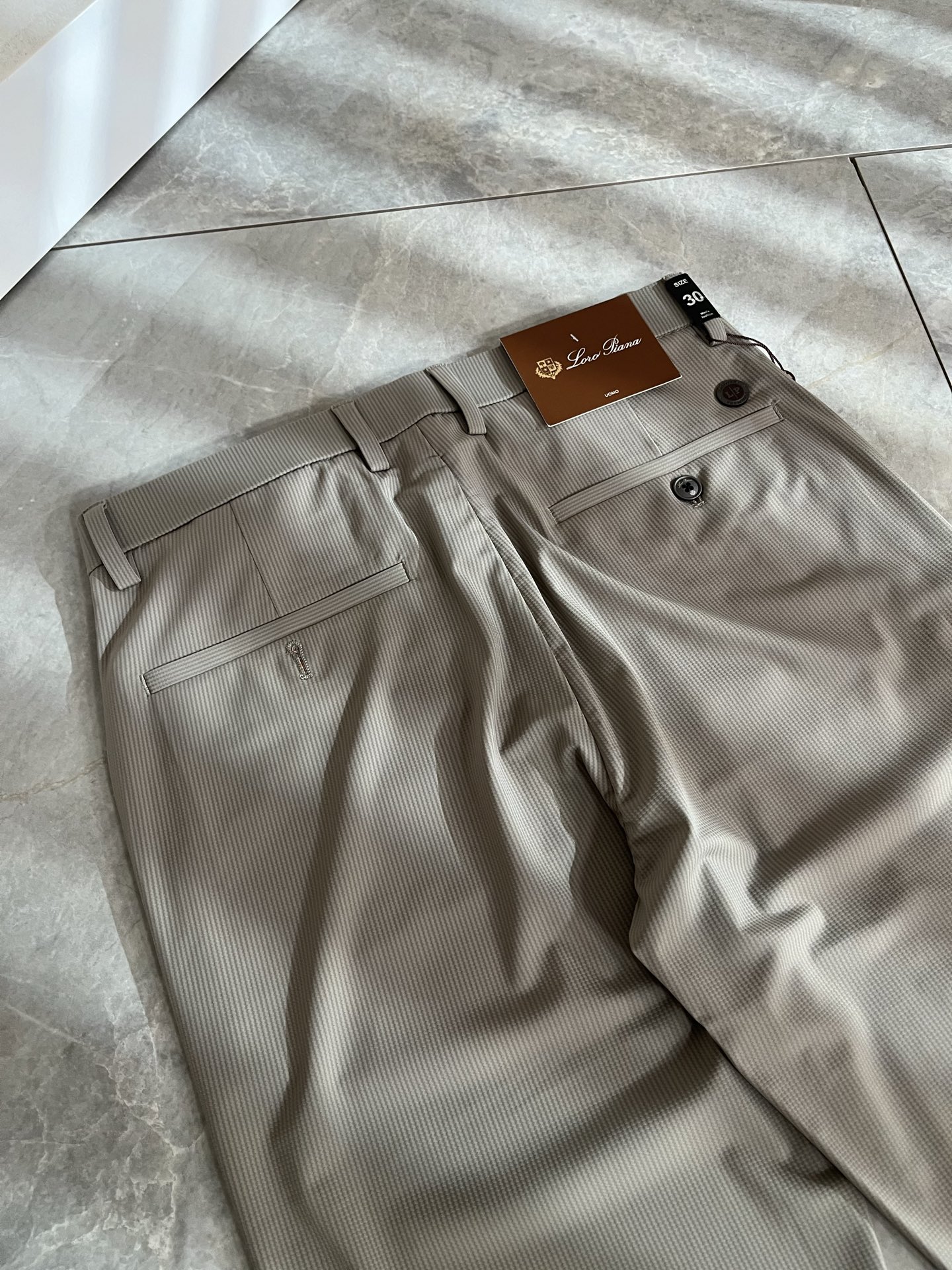 Loro Piana诺悠翩雅 2026春夏新品男士时装款高端休闲裤，香港洋行渠道货，日本原厂出品，纯血统
