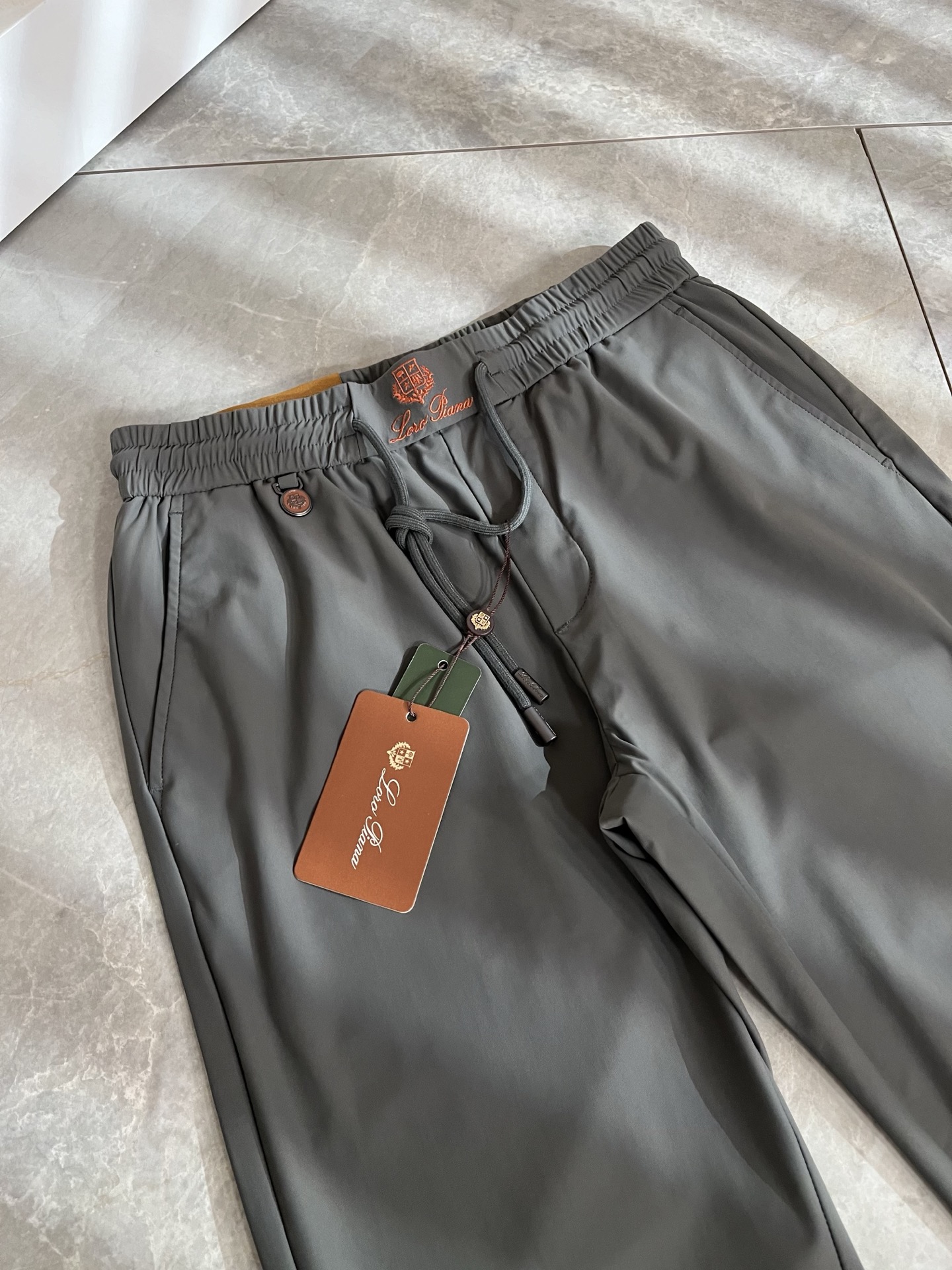 Loro Piana诺悠翩雅 2026春夏新品男士时装款高端休闲裤，香港洋行渠道货，日本原厂出品，纯血统