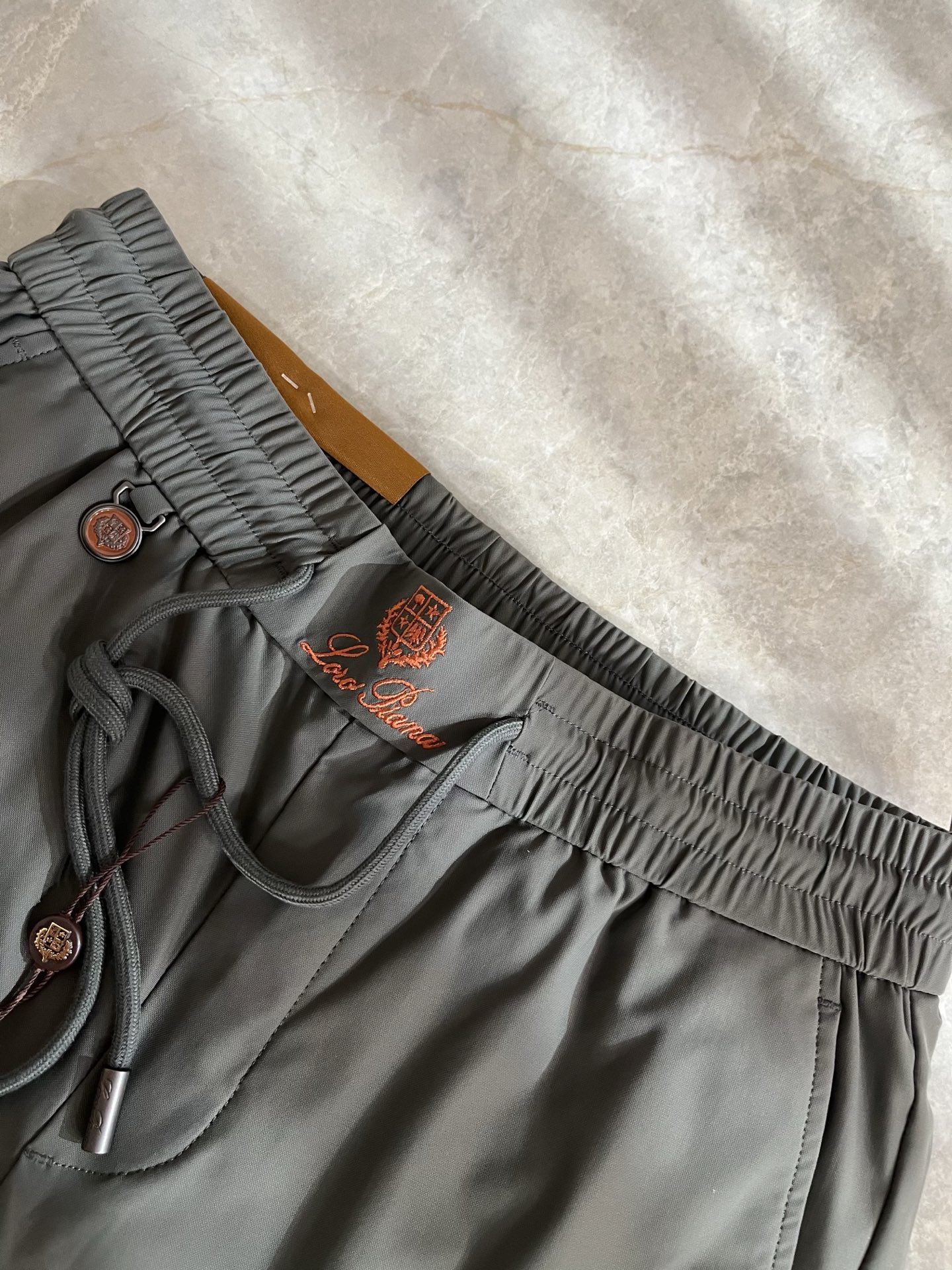 Loro Piana诺悠翩雅 2026春夏新品男士时装款高端休闲裤，香港洋行渠道货，日本原厂出品，纯血统