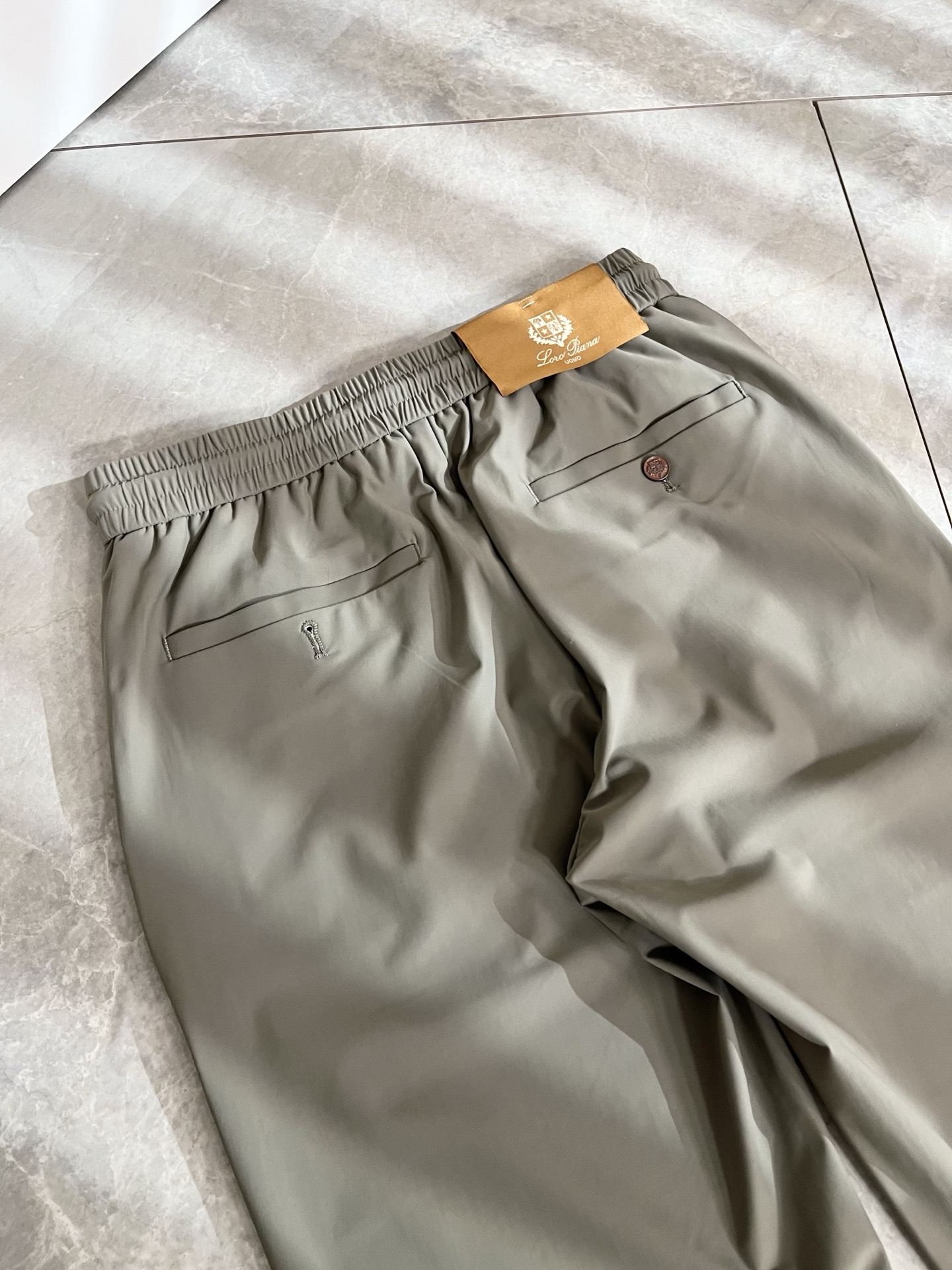 Loro Piana诺悠翩雅 2026春夏新品男士时装款高端休闲裤，香港洋行渠道货，日本原厂出品，纯血统