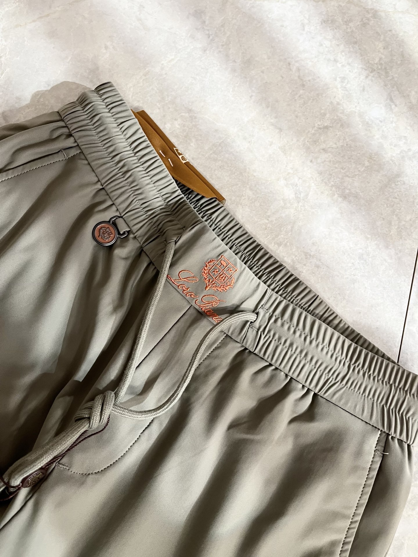 Loro Piana诺悠翩雅 2026春夏新品男士时装款高端休闲裤，香港洋行渠道货，日本原厂出品，纯血统