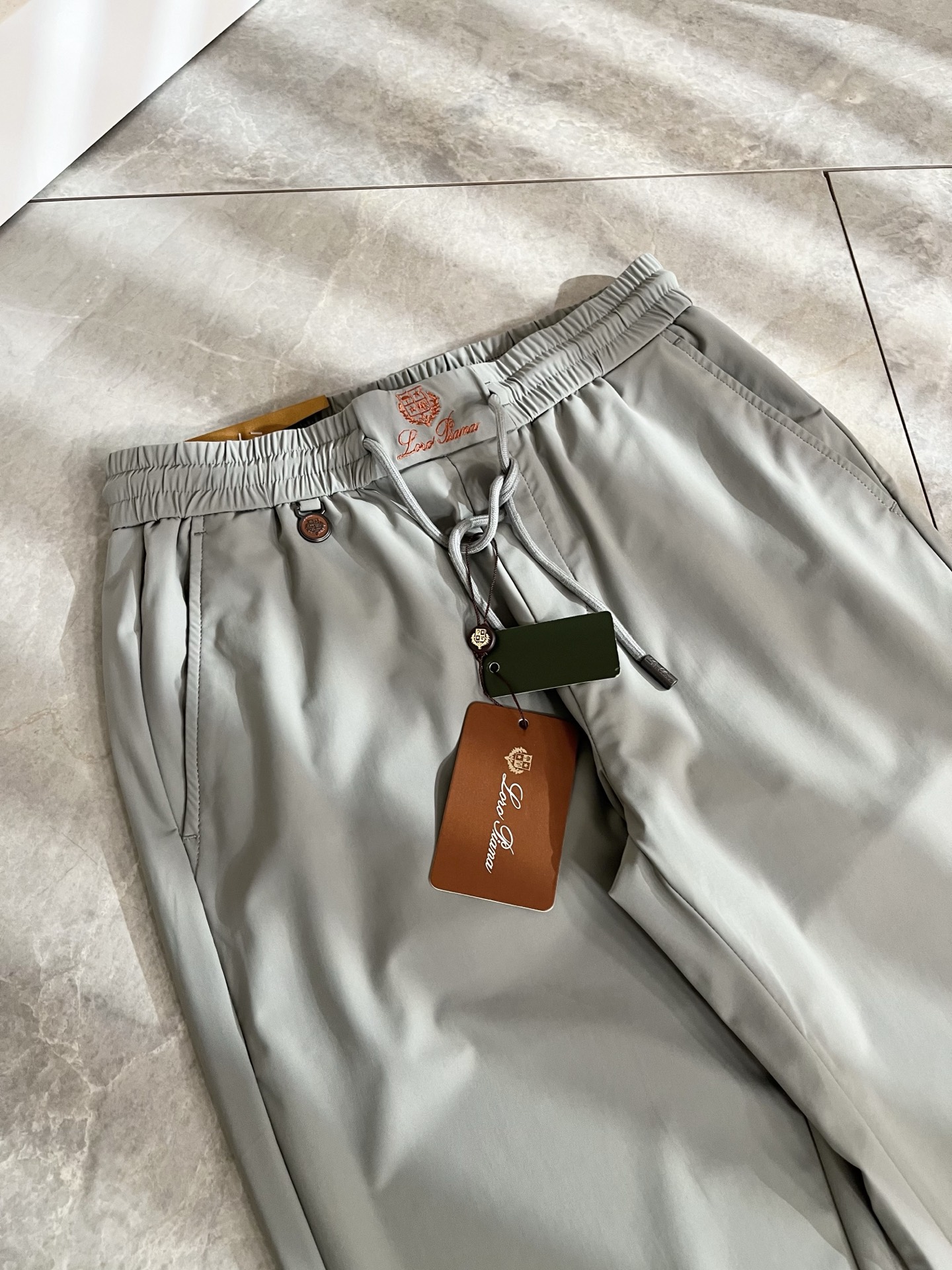 Loro Piana诺悠翩雅 2026春夏新品男士时装款高端休闲裤，香港洋行渠道货，日本原厂出品，纯血统