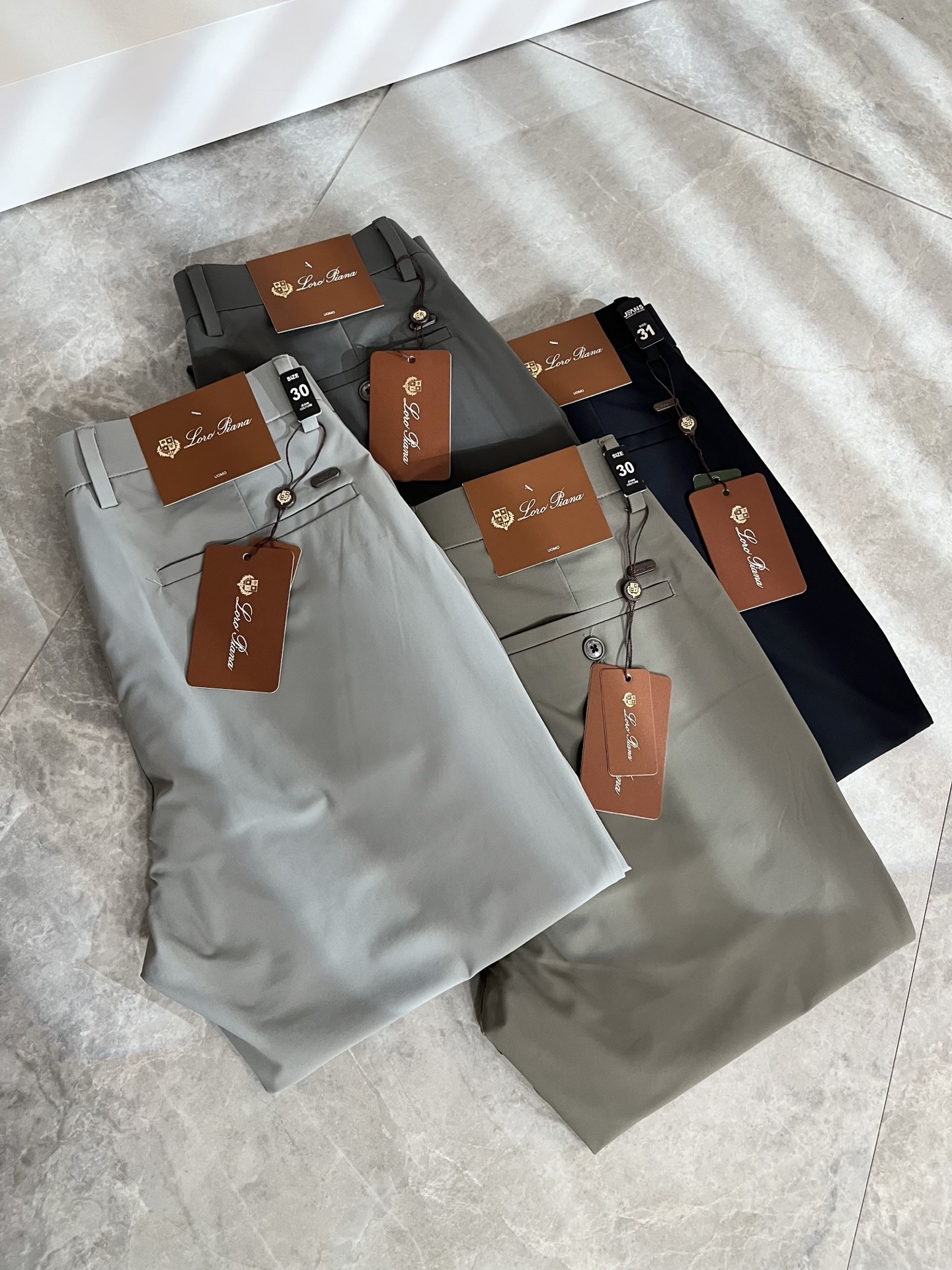 Loro Piana诺悠翩雅 2026春夏新品男士时装款高端休闲裤，香港洋行渠道货，日本原厂出品，纯血统