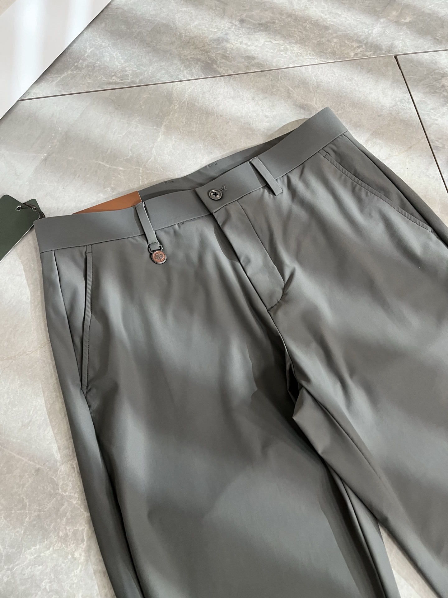 Loro Piana诺悠翩雅 2026春夏新品男士时装款高端休闲裤，香港洋行渠道货，日本原厂出品，纯血统
