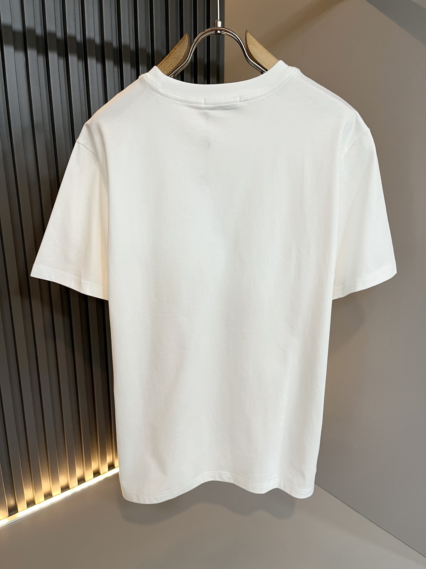 Moncler蒙家 2026春夏最新男女同款👫贸易订单短袖T恤，全品相！！网红款！采用logo图案印花设