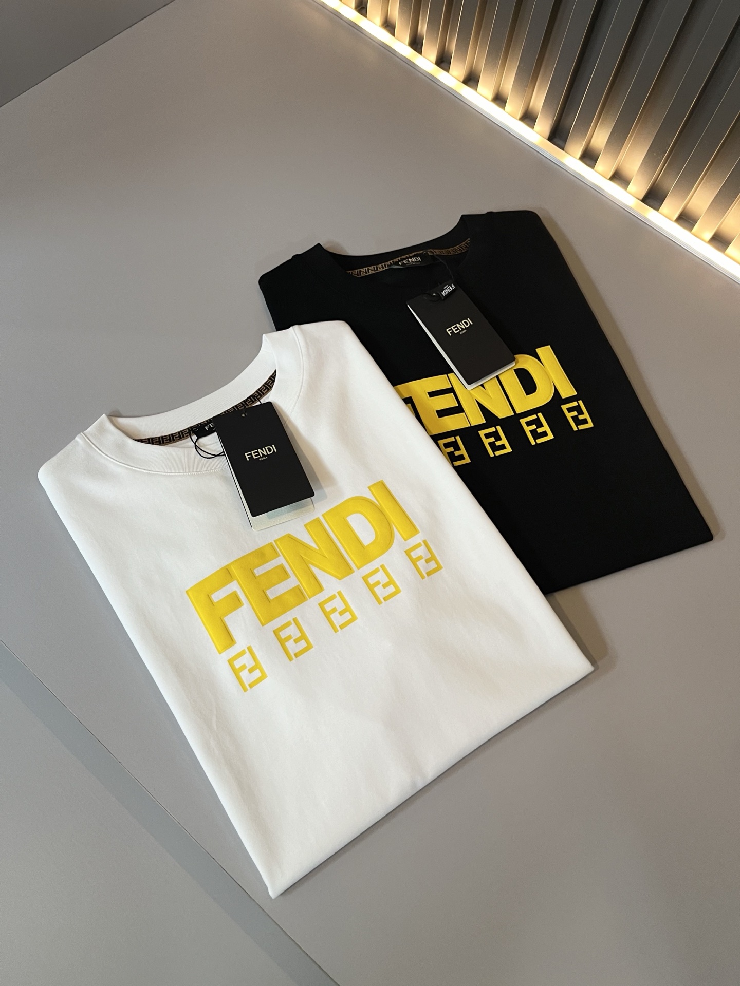 FEN*I 芬*迪2026春夏新款FD家族FF男女同款👫短袖T恤，男女同款👫百搭极简短袖。意大利原厂订单