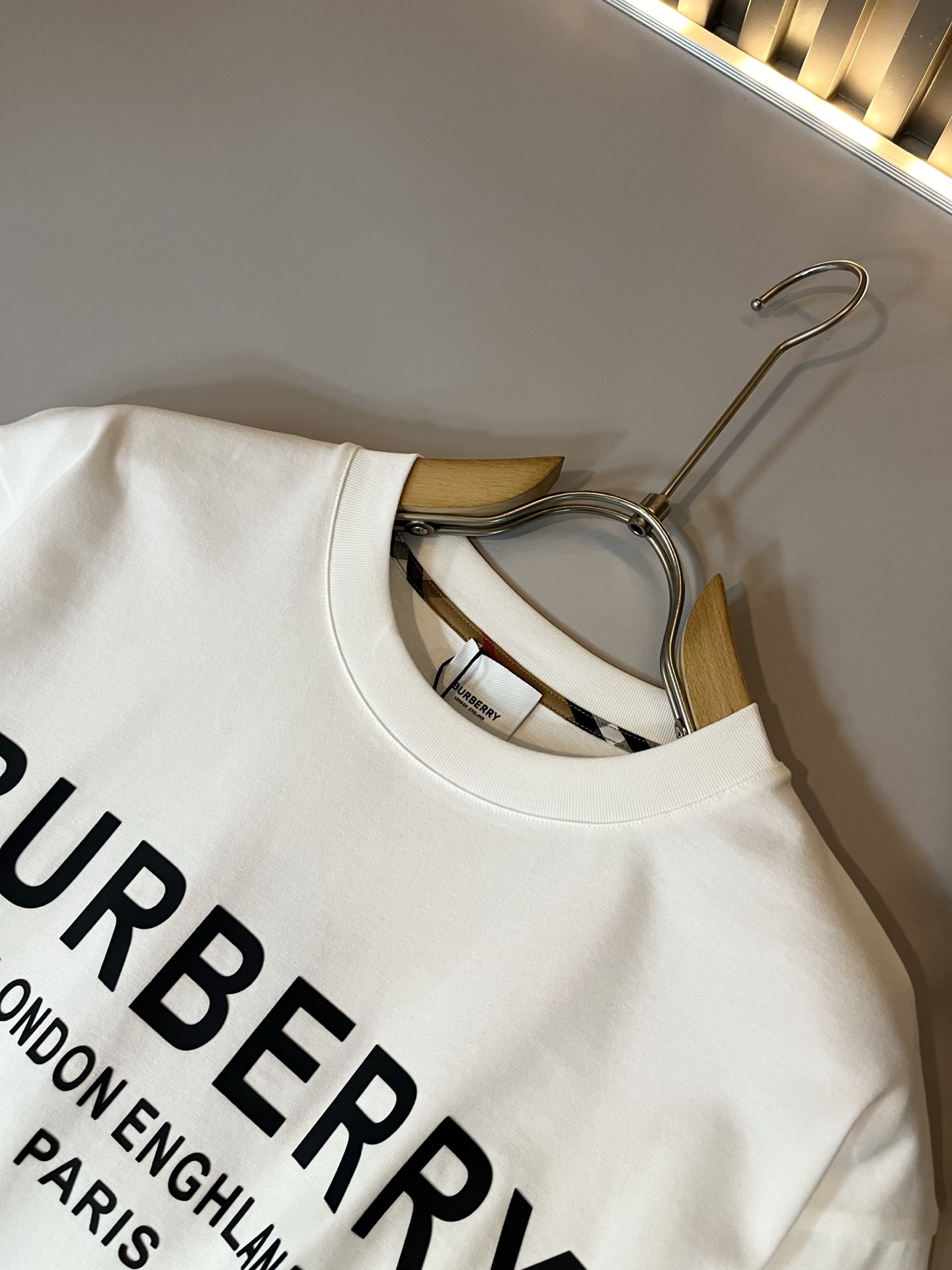 BURBER*Y巴*莉2026春夏新品短袖T恤，重磅来袭，最近比较火热的环保纯棉面料制作而成，高端户外运