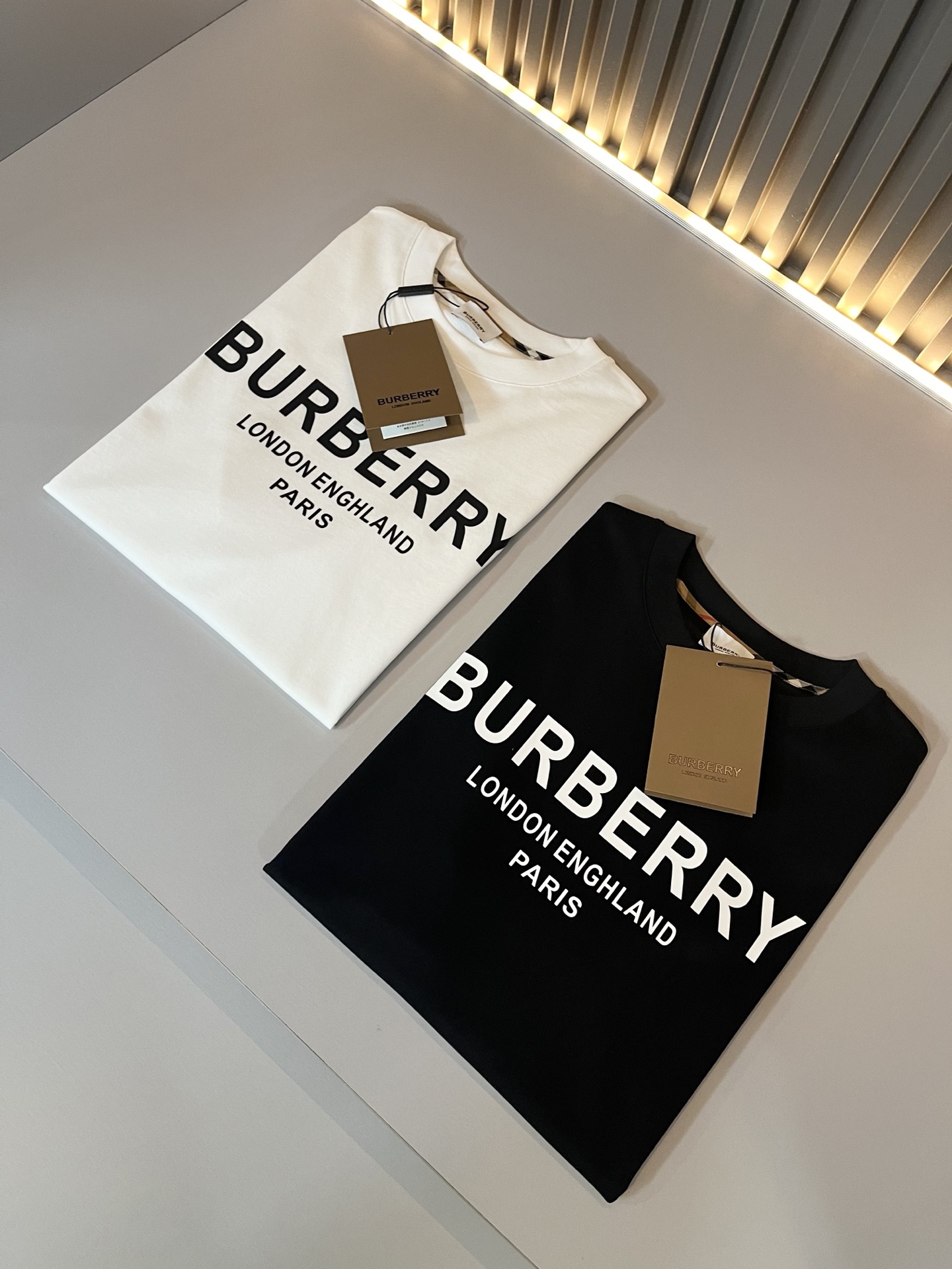 BURBER*Y巴*莉2026春夏新品短袖T恤，重磅来袭，最近比较火热的环保纯棉面料制作而成，高端户外运