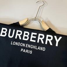 BURBER*Y巴*莉2026春夏新品短袖T恤,重磅来袭,最近比较火热的环保纯棉面料制作而成,高端户外运 BURBER*Y巴*莉2026春夏新品短袖T恤,重磅来袭,最近比较火热的环保纯棉面料制作而成,高端户外运