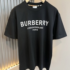 BURBER*Y巴*莉2026春夏新品短袖T恤,重磅来袭,最近比较火热的环保纯棉面料制作而成,高端户外运 BURBER*Y巴*莉2026春夏新品短袖T恤,重磅来袭,最近比较火热的环保纯棉面料制作而成,高端户外运