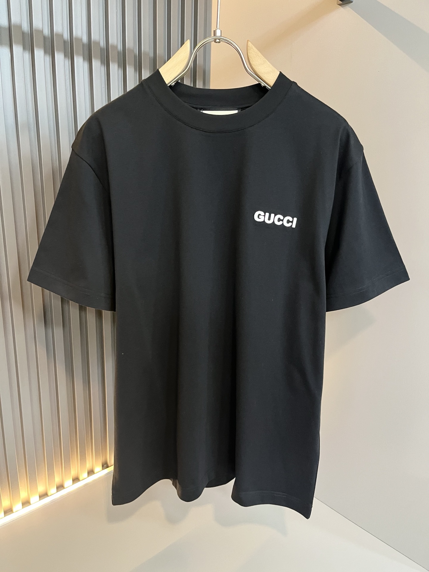 Gucc*古家 2026春夏新款男女同情侣款👫休闲宽松棉质圆领短袖T恤衫！贸易公司渠道稀出，同步官网发售