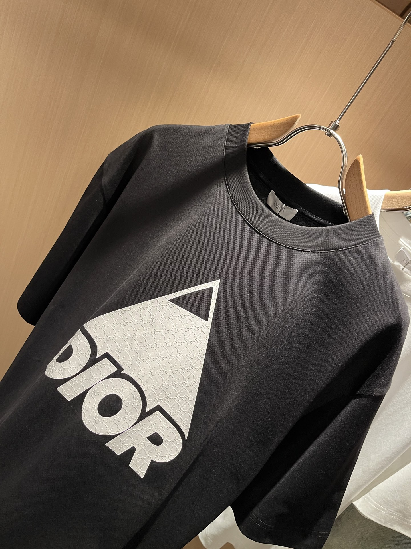 Dio*迪家 2026春夏新款男女同款👫短袖T恤，专柜同步发售！定制专属260克纯棉面料，定制原版工艺螺