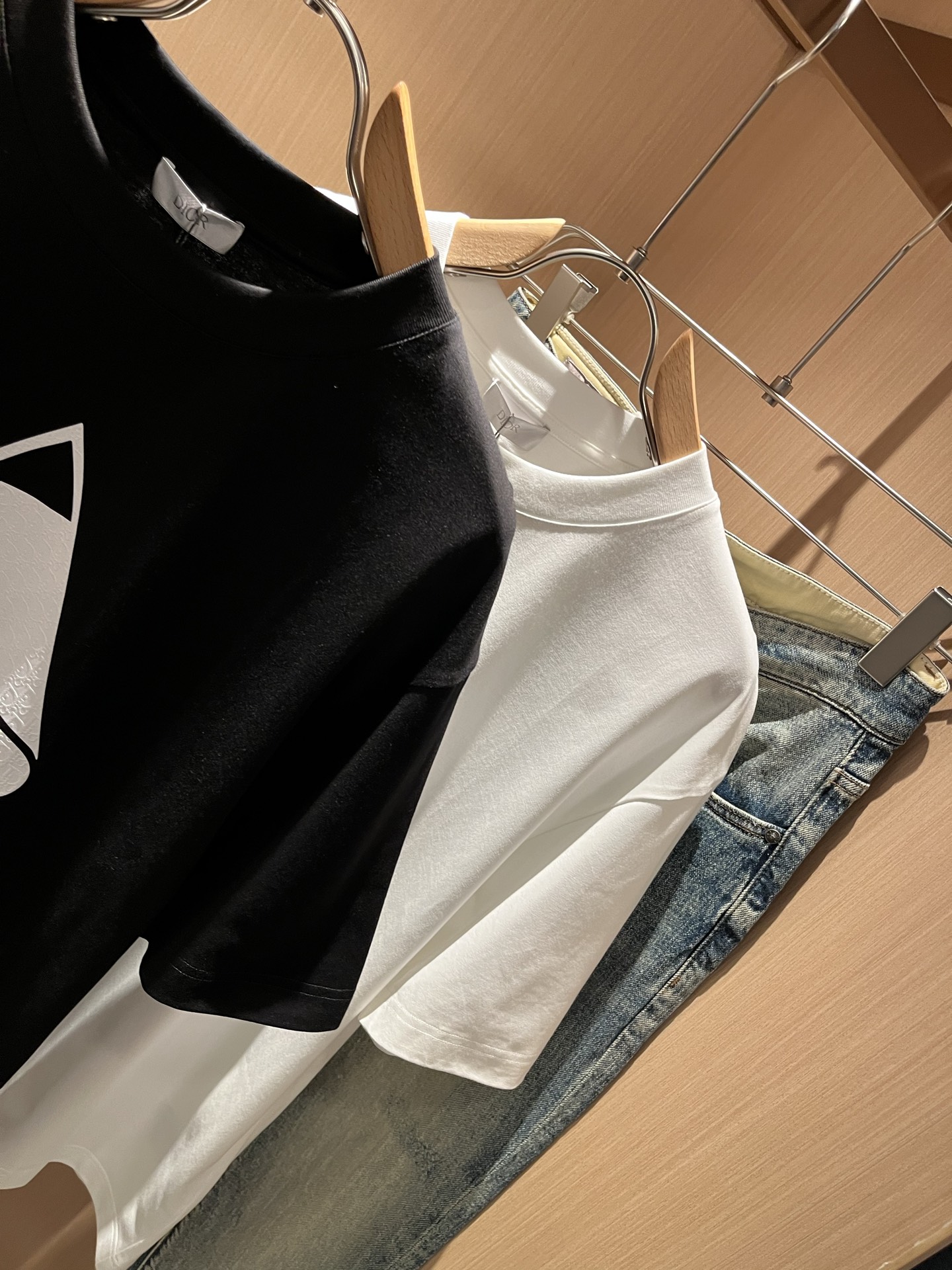 Dio*迪家 2026春夏新款男女同款👫短袖T恤，专柜同步发售！定制专属260克纯棉面料，定制原版工艺螺