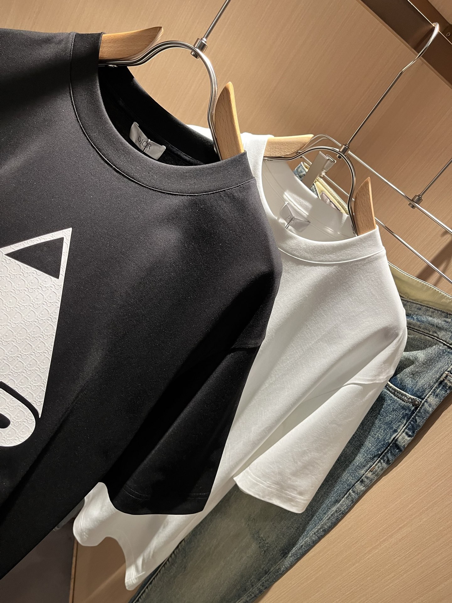 Dio*迪家 2026春夏新款男女同款👫短袖T恤，专柜同步发售！定制专属260克纯棉面料，定制原版工艺螺