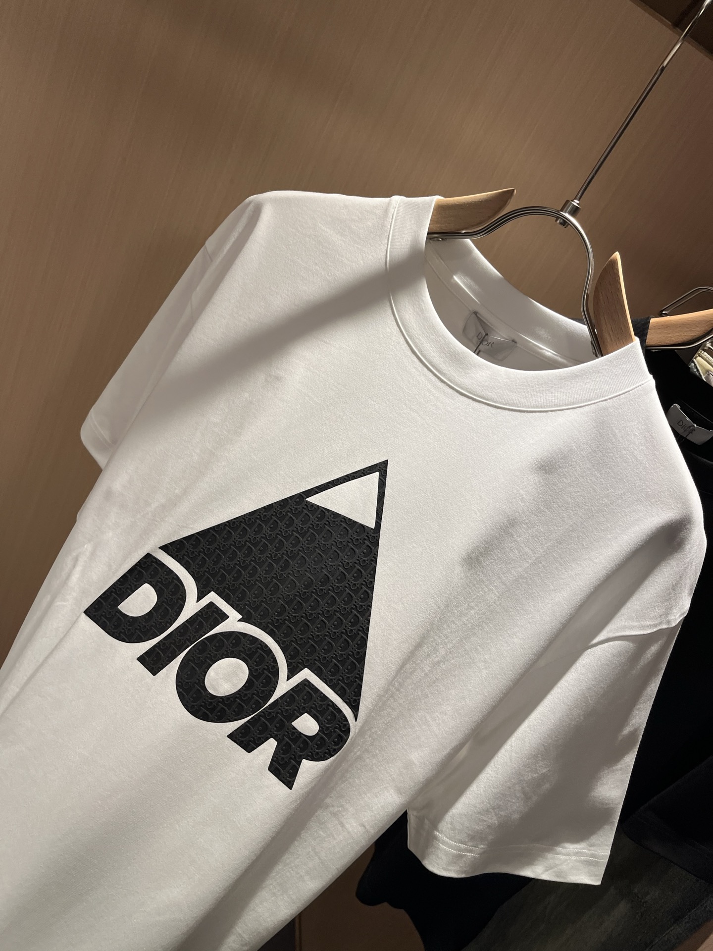 Dio*迪家 2026春夏新款男女同款👫短袖T恤，专柜同步发售！定制专属260克纯棉面料，定制原版工艺螺