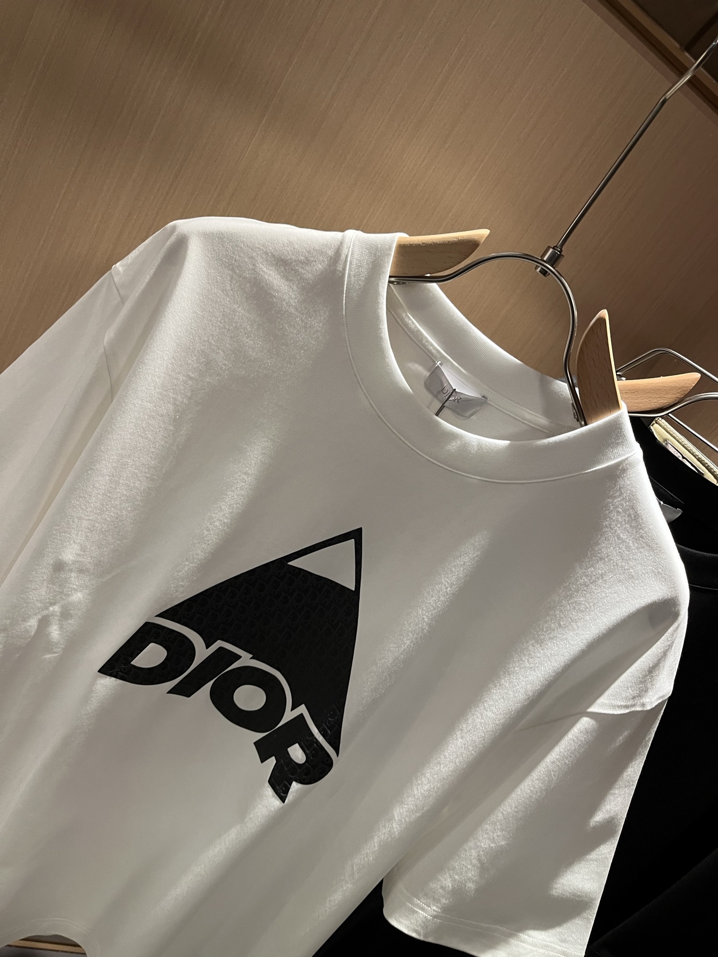 Dio*迪家 2026春夏新款男女同款👫短袖T恤，专柜同步发售！定制专属260克纯棉面料，定制原版工艺螺