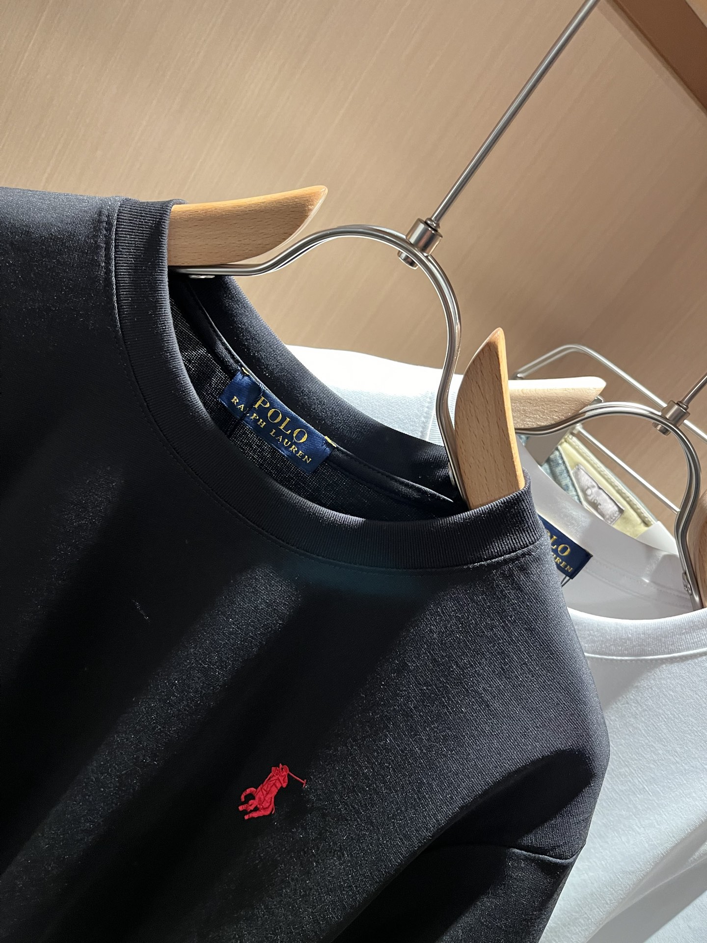 保罗POLOSPORT 2026春夏新款男士短袖T恤，简约纯色时尚款不乏有许多设计大咖们都对于纯色都有着