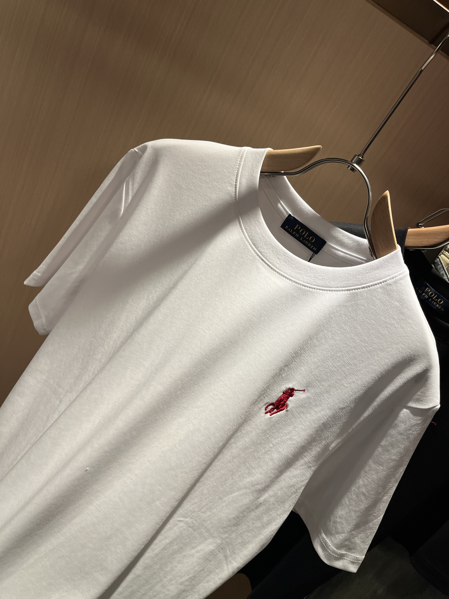 保罗POLOSPORT 2026春夏新款男士短袖T恤，简约纯色时尚款不乏有许多设计大咖们都对于纯色都有着