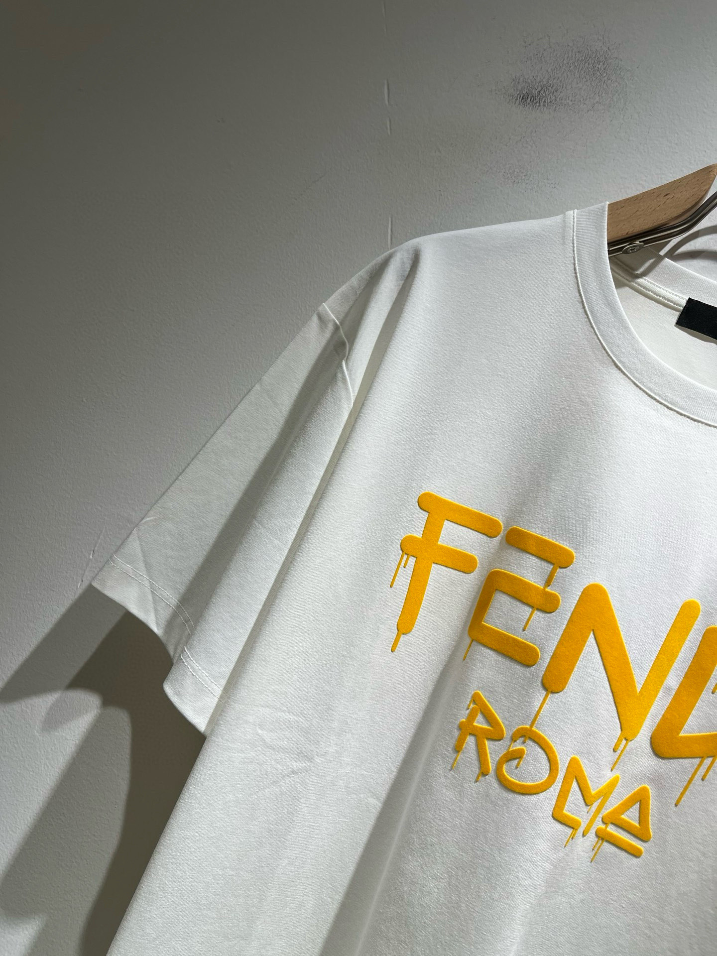 FEN*I 芬*迪2026春夏新款FD家族FF男女同款👫短袖T恤，男女同款👫百搭极简短袖。意大利原厂订单