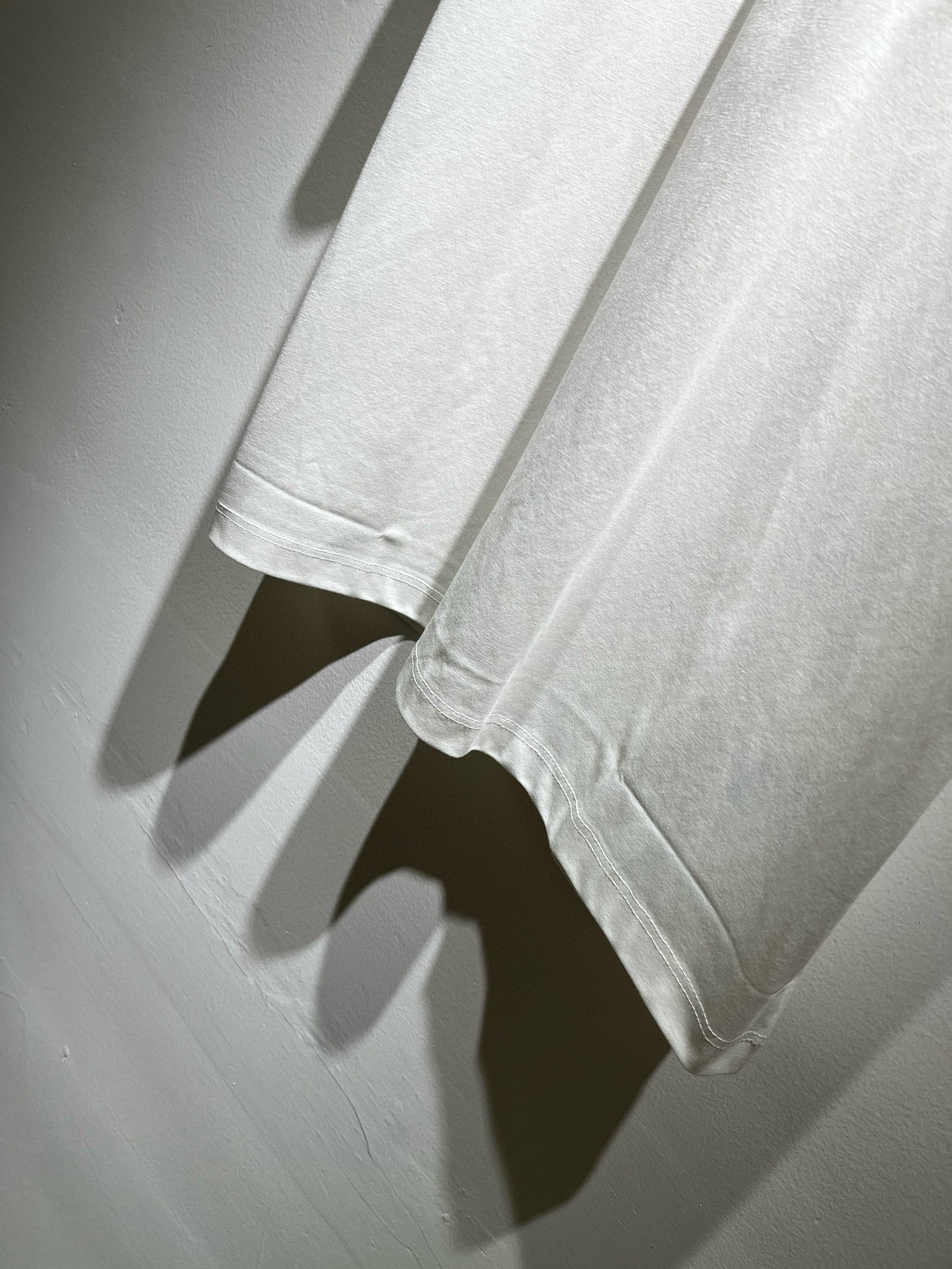 FEN*I 芬*迪2026春夏新款FD家族FF男女同款👫短袖T恤，男女同款👫百搭极简短袖。意大利原厂订单