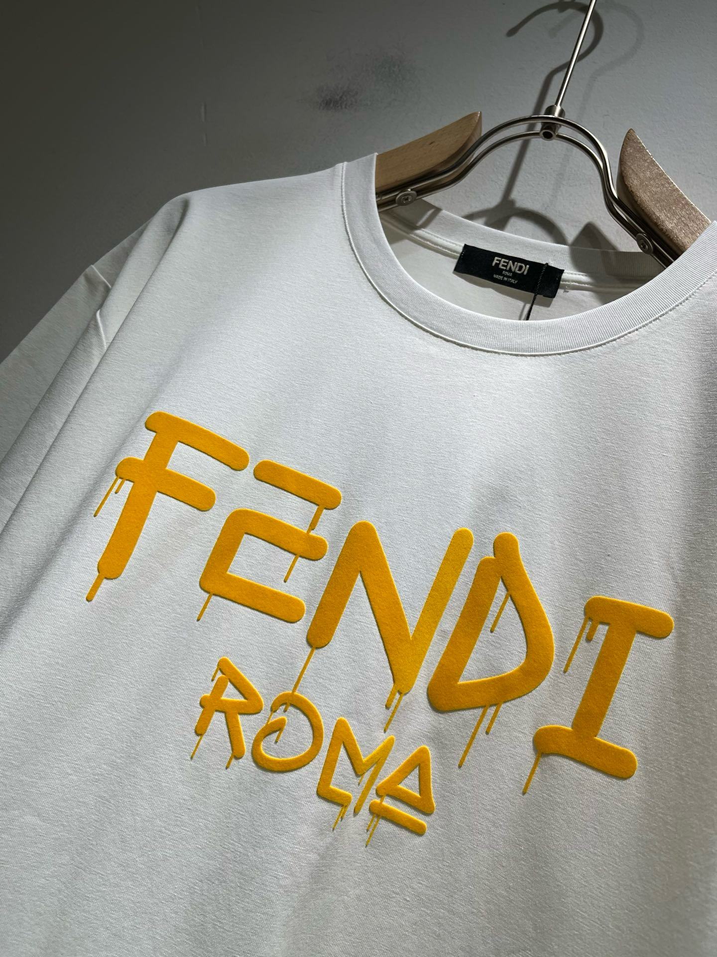 FEN*I 芬*迪2026春夏新款FD家族FF男女同款👫短袖T恤，男女同款👫百搭极简短袖。意大利原厂订单