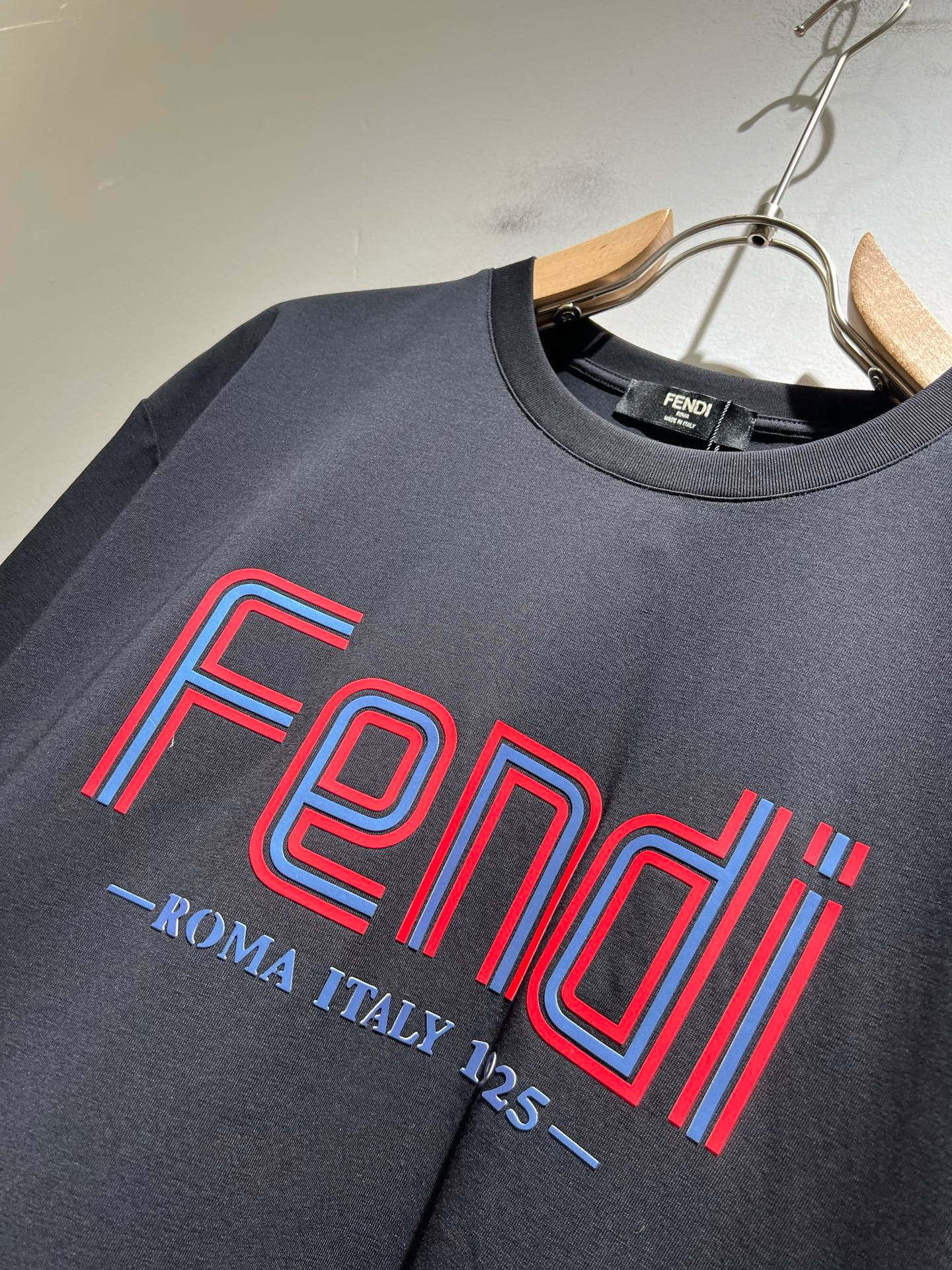 FEN*I 芬*迪2026春夏新款FD家族FF男女同款👫短袖T恤，男女同款👫百搭极简短袖。意大利原厂订单