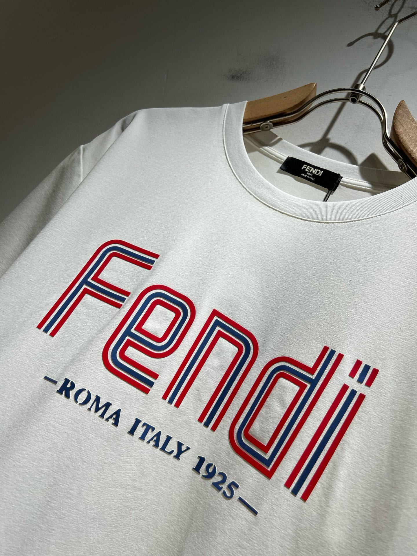 FEN*I 芬*迪2026春夏新款FD家族FF男女同款👫短袖T恤，男女同款👫百搭极简短袖。意大利原厂订单