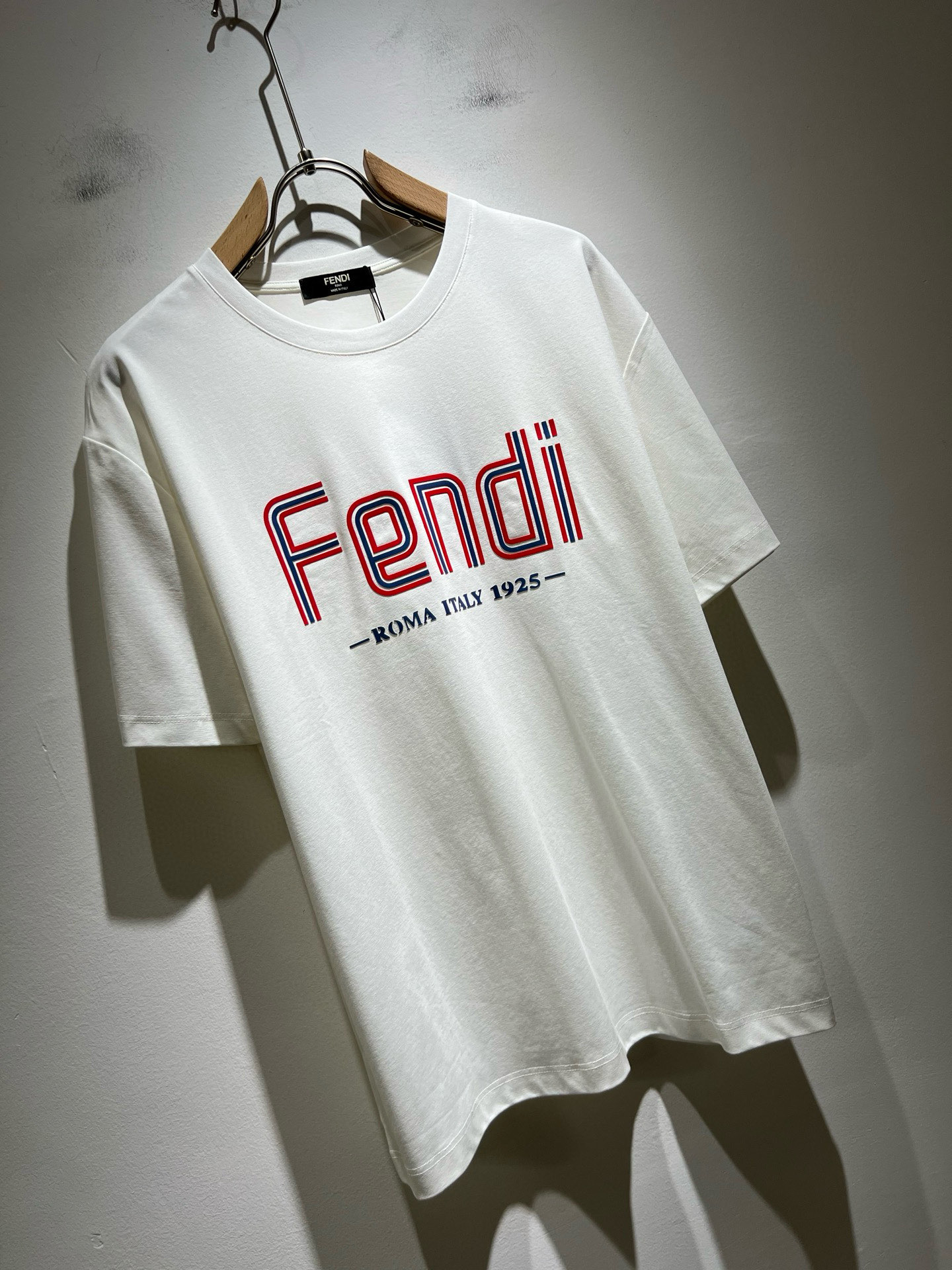 FEN*I 芬*迪2026春夏新款FD家族FF男女同款👫短袖T恤，男女同款👫百搭极简短袖。意大利原厂订单