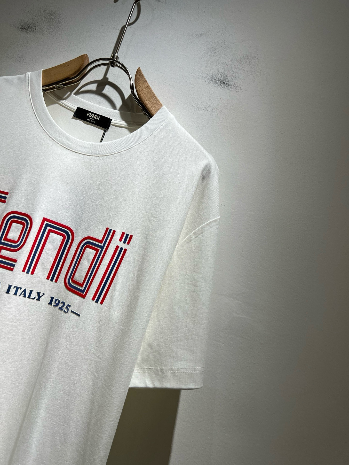 FEN*I 芬*迪2026春夏新款FD家族FF男女同款👫短袖T恤，男女同款👫百搭极简短袖。意大利原厂订单