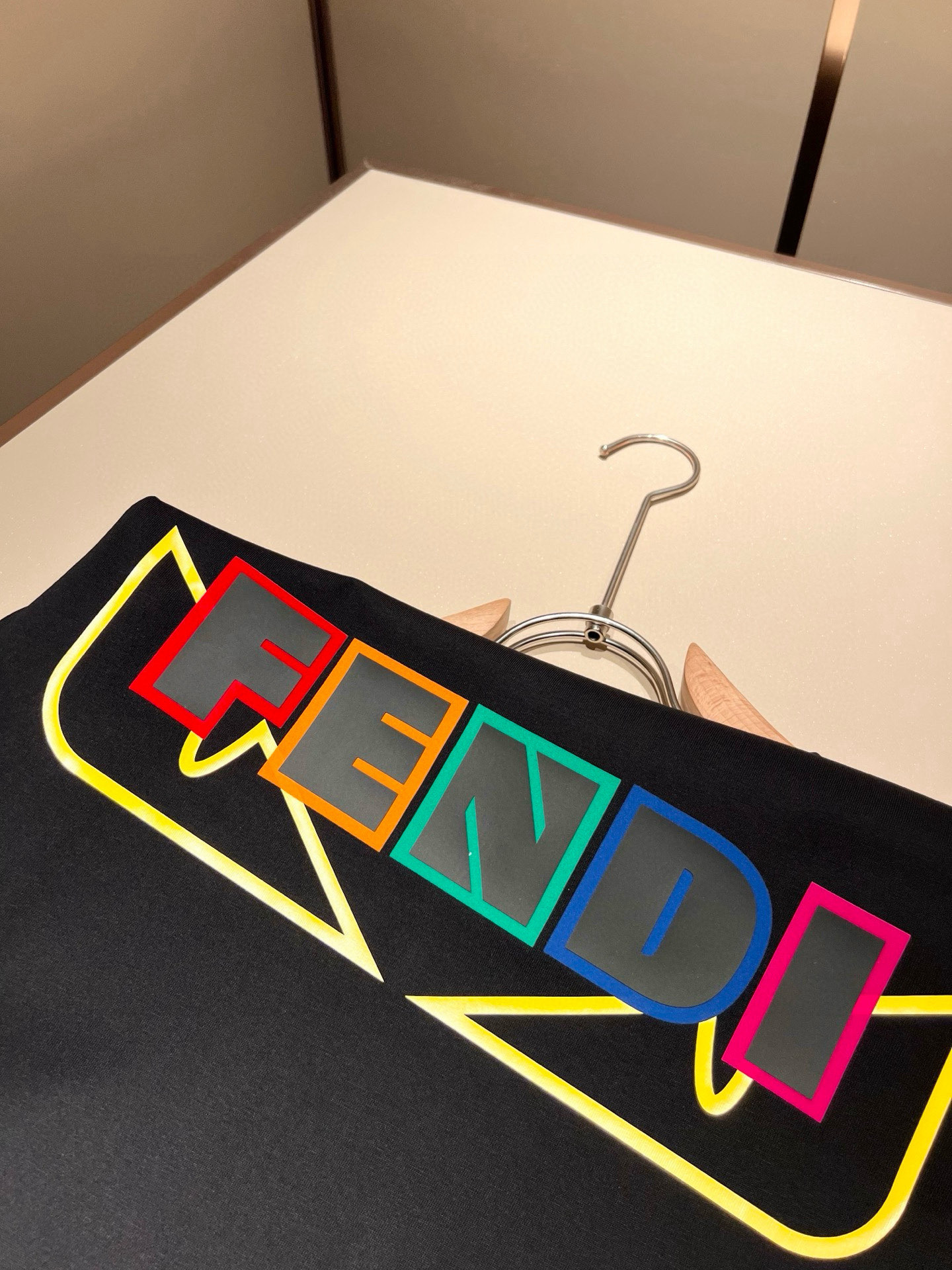 FEN*I 芬*迪2026春夏新款FD家族FF男女同款👫短袖T恤，男女同款👫百搭极简短袖。意大利原厂订单