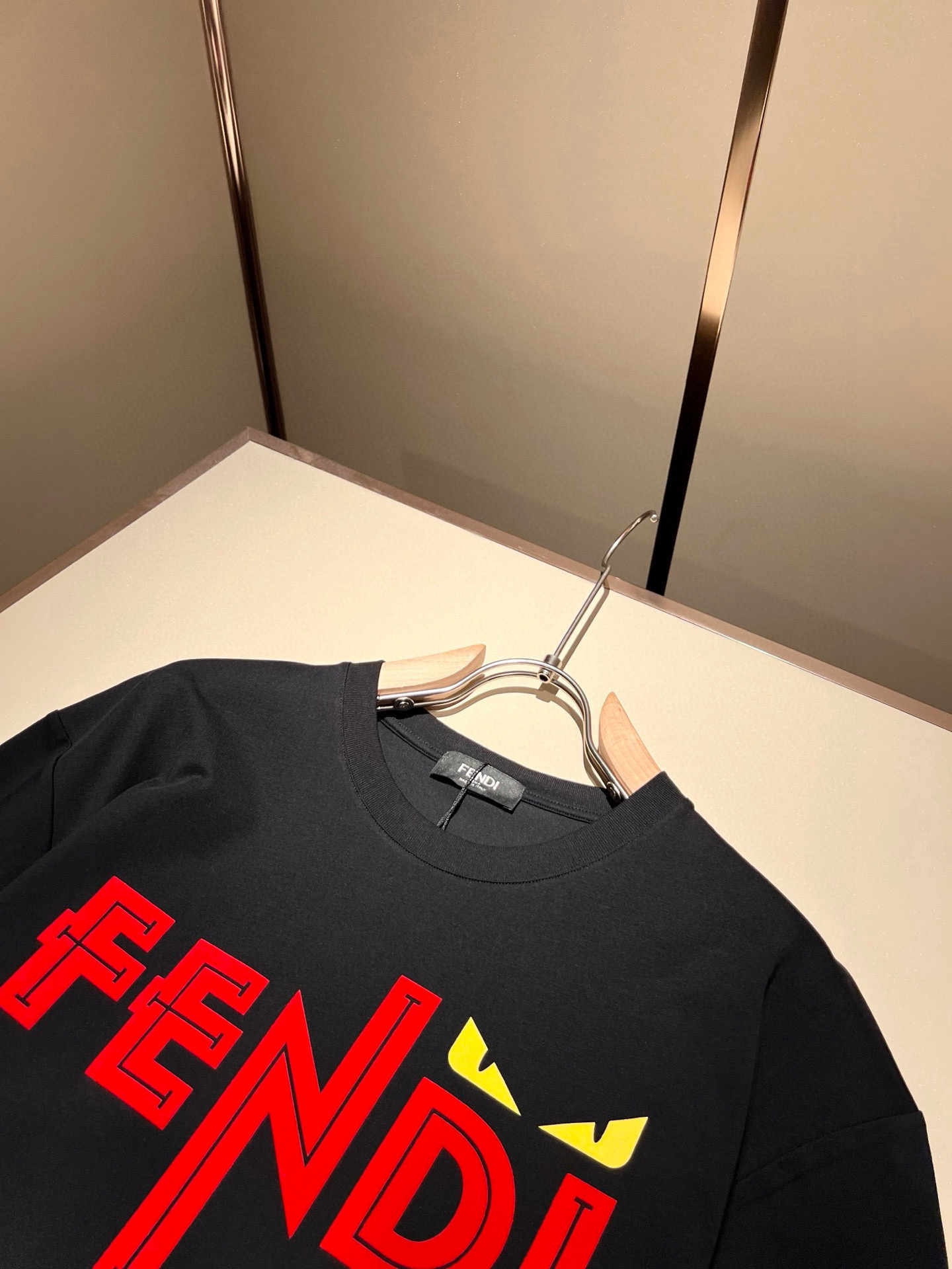 FEN*I 芬*迪2026春夏新款FD家族FF男女同款👫短袖T恤，男女同款👫百搭极简短袖。意大利原厂订单