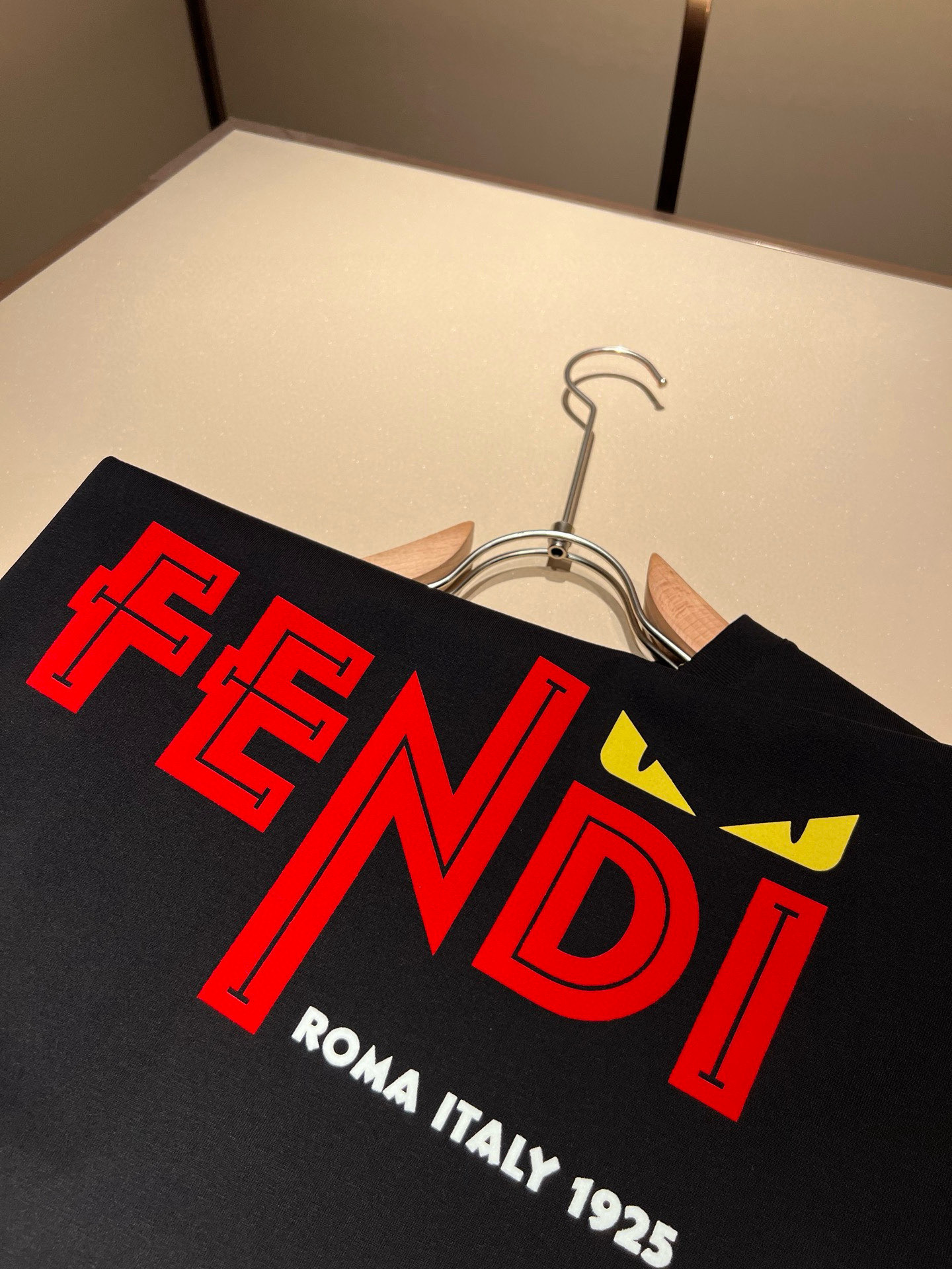 FEN*I 芬*迪2026春夏新款FD家族FF男女同款👫短袖T恤，男女同款👫百搭极简短袖。意大利原厂订单