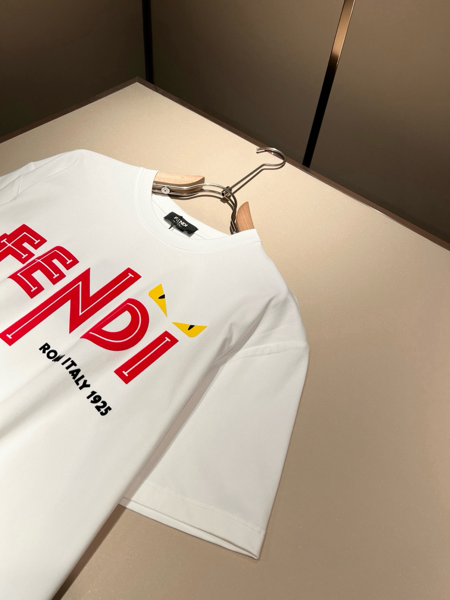 FEN*I 芬*迪2026春夏新款FD家族FF男女同款👫短袖T恤，男女同款👫百搭极简短袖。意大利原厂订单