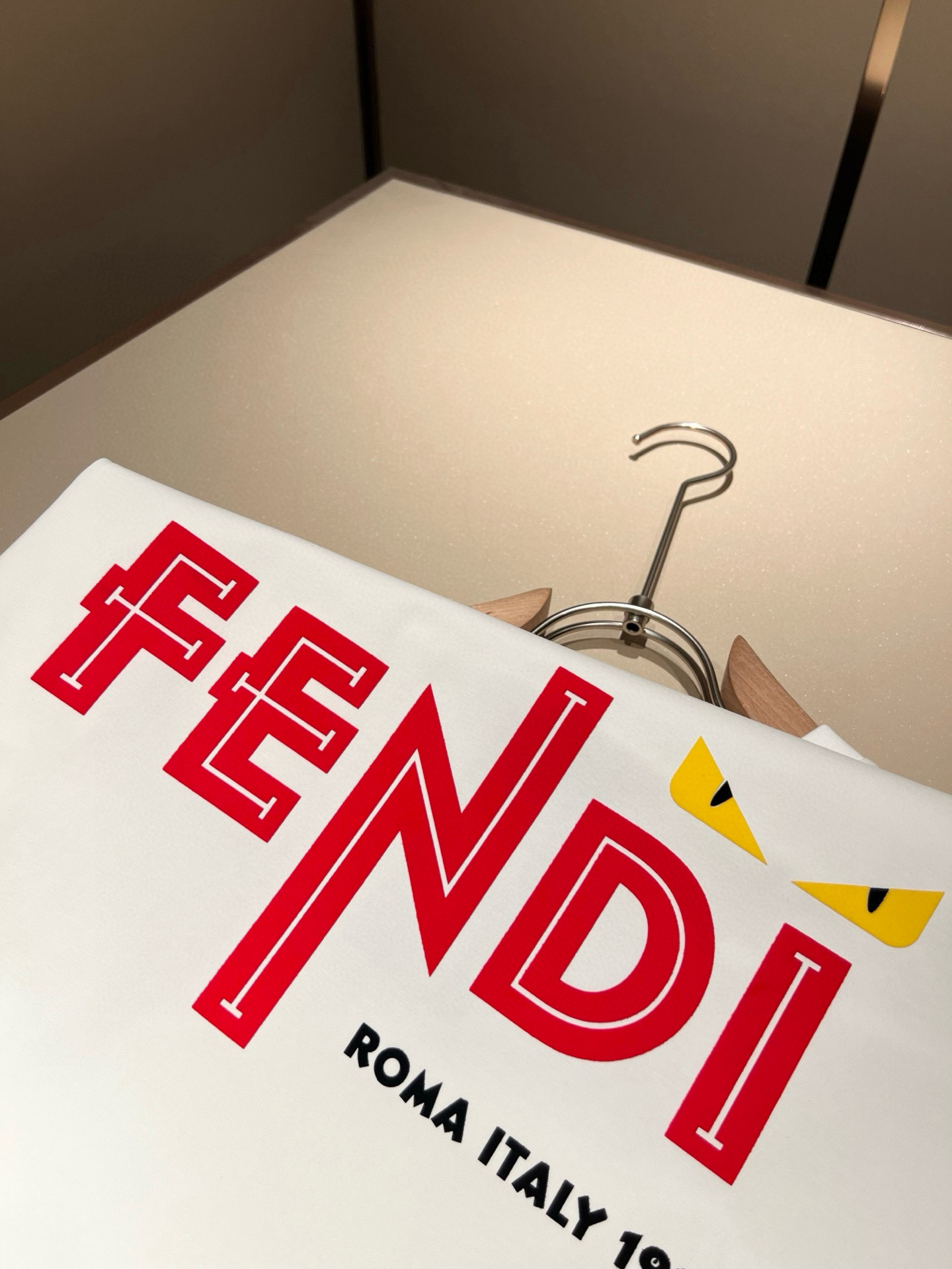 FEN*I 芬*迪2026春夏新款FD家族FF男女同款👫短袖T恤，男女同款👫百搭极简短袖。意大利原厂订单